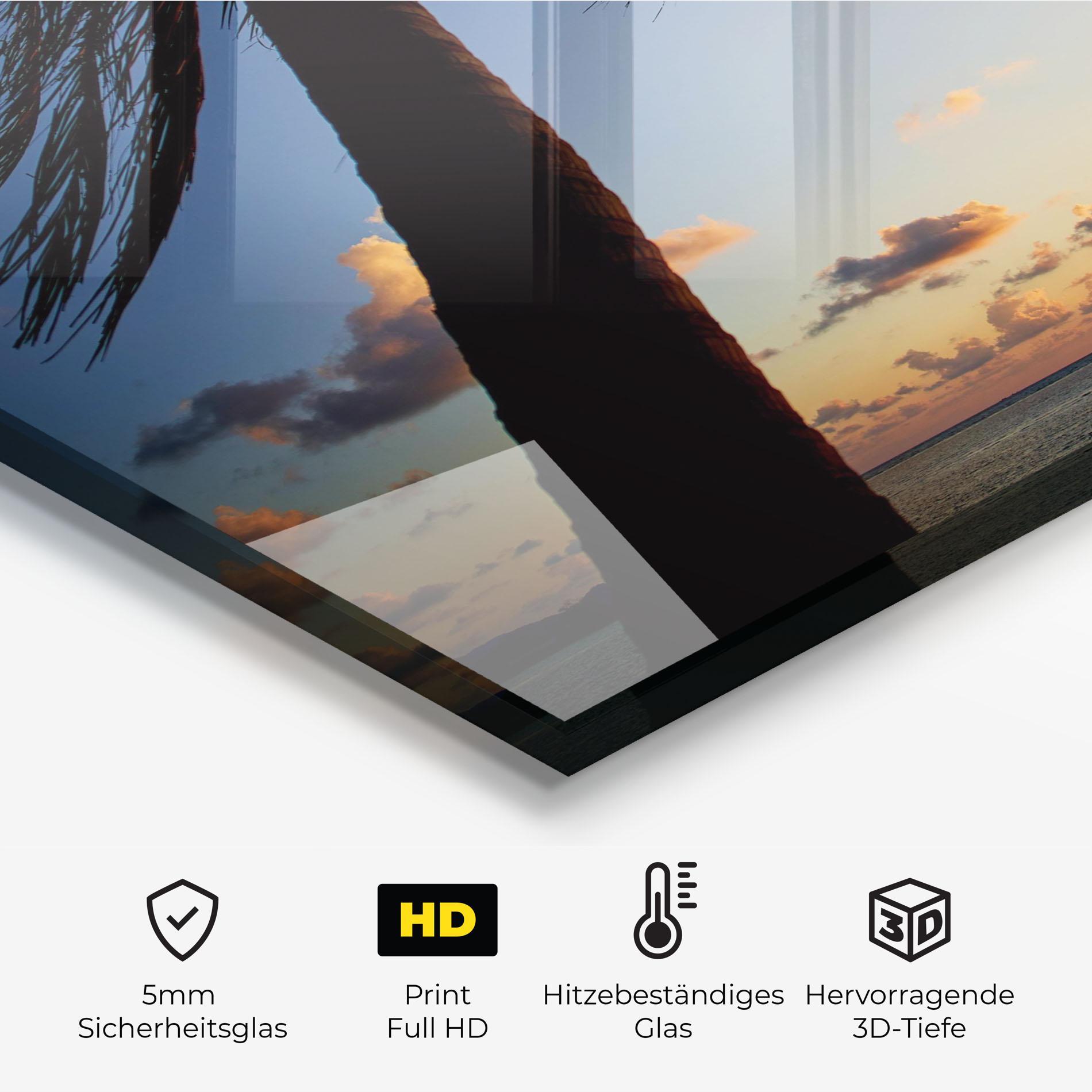 Küchenrückwand Glas Palm Tree Silhouette mockup 2