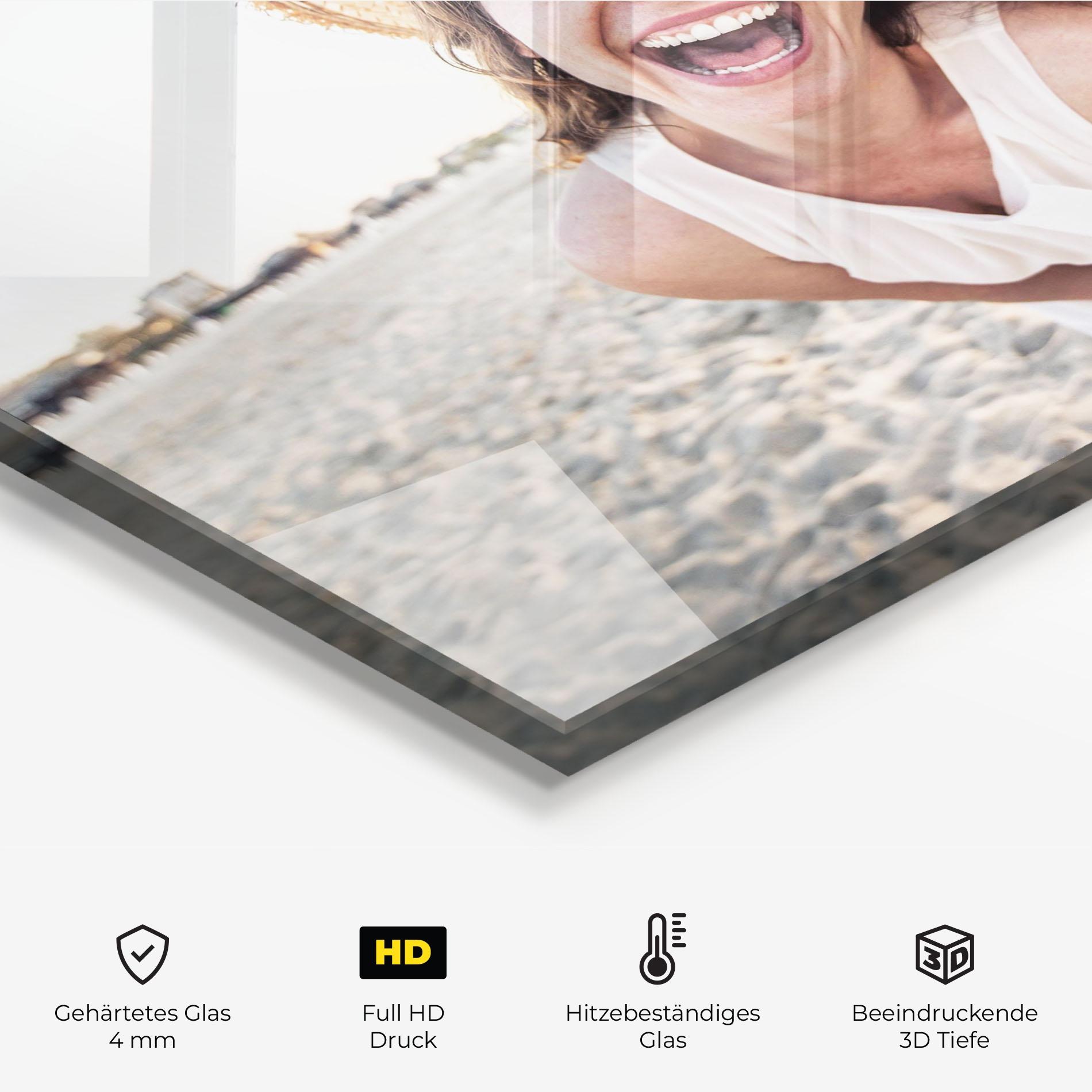 Küchenrückwand Glas Joyful Woman mockup 2