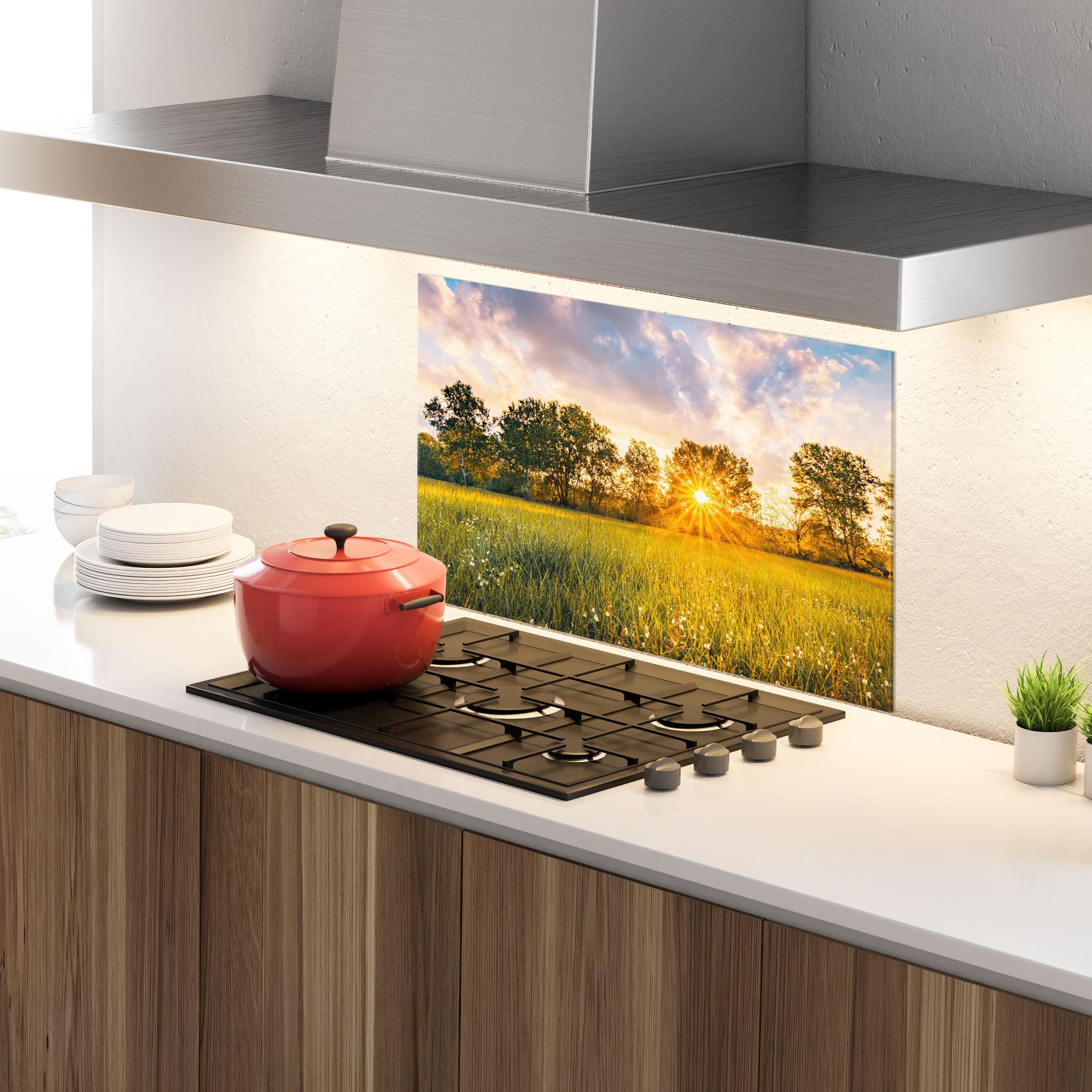 Küchenrückwand Glas Blossoming Meadow mockup 4