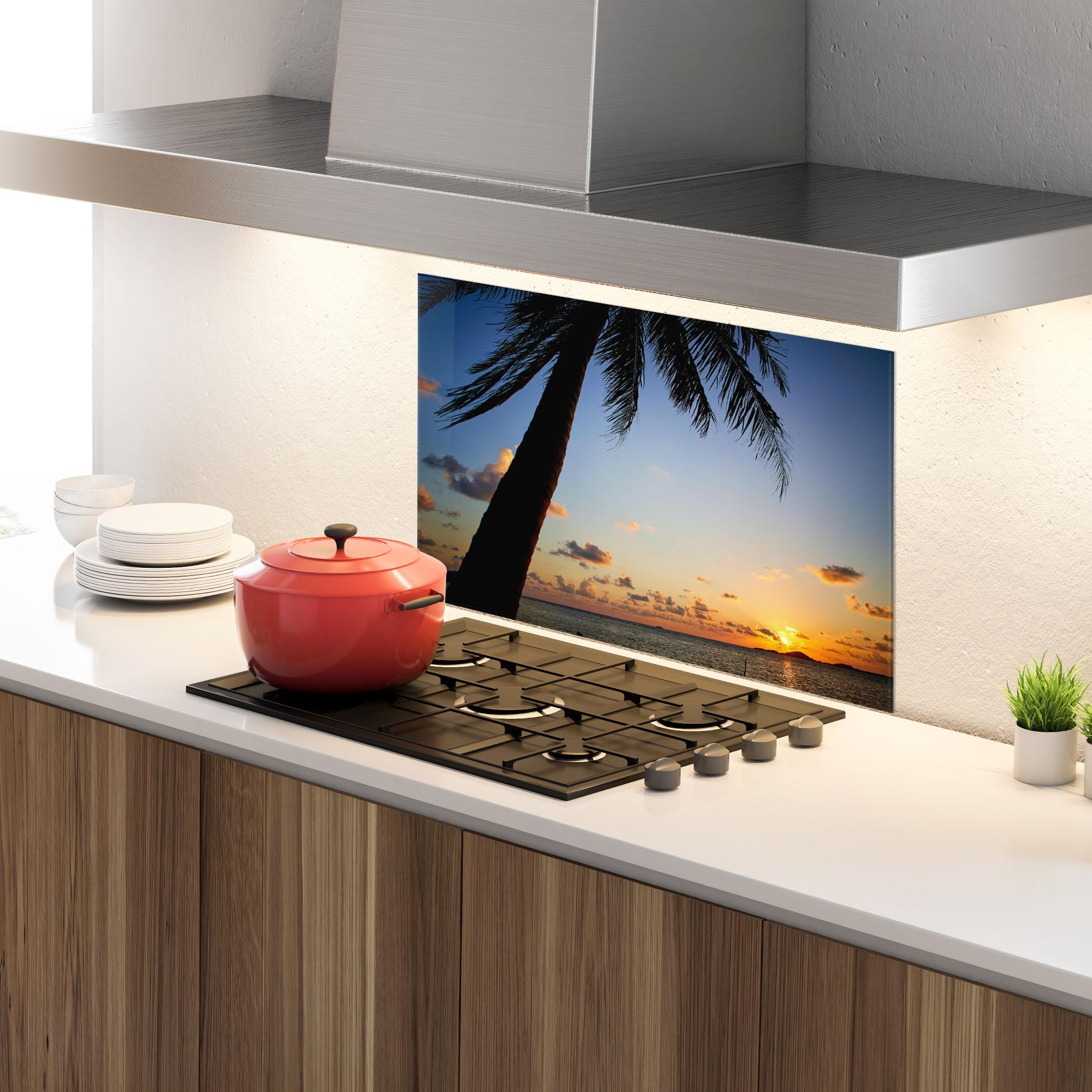 Küchenrückwand Glas Palm Tree Silhouette mockup 4