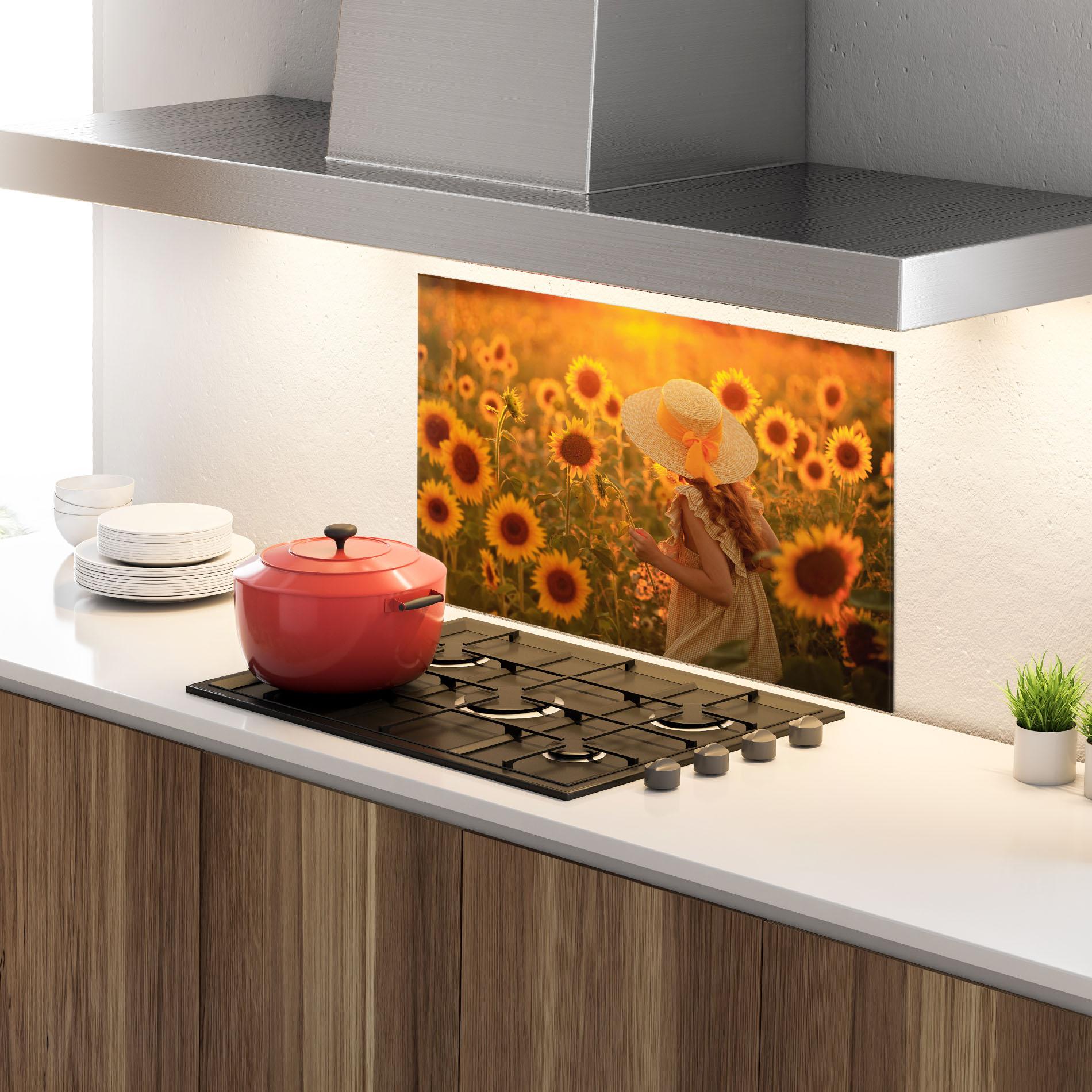 Küchenrückwand Glas Pretty Redhaired Girl mockup 4