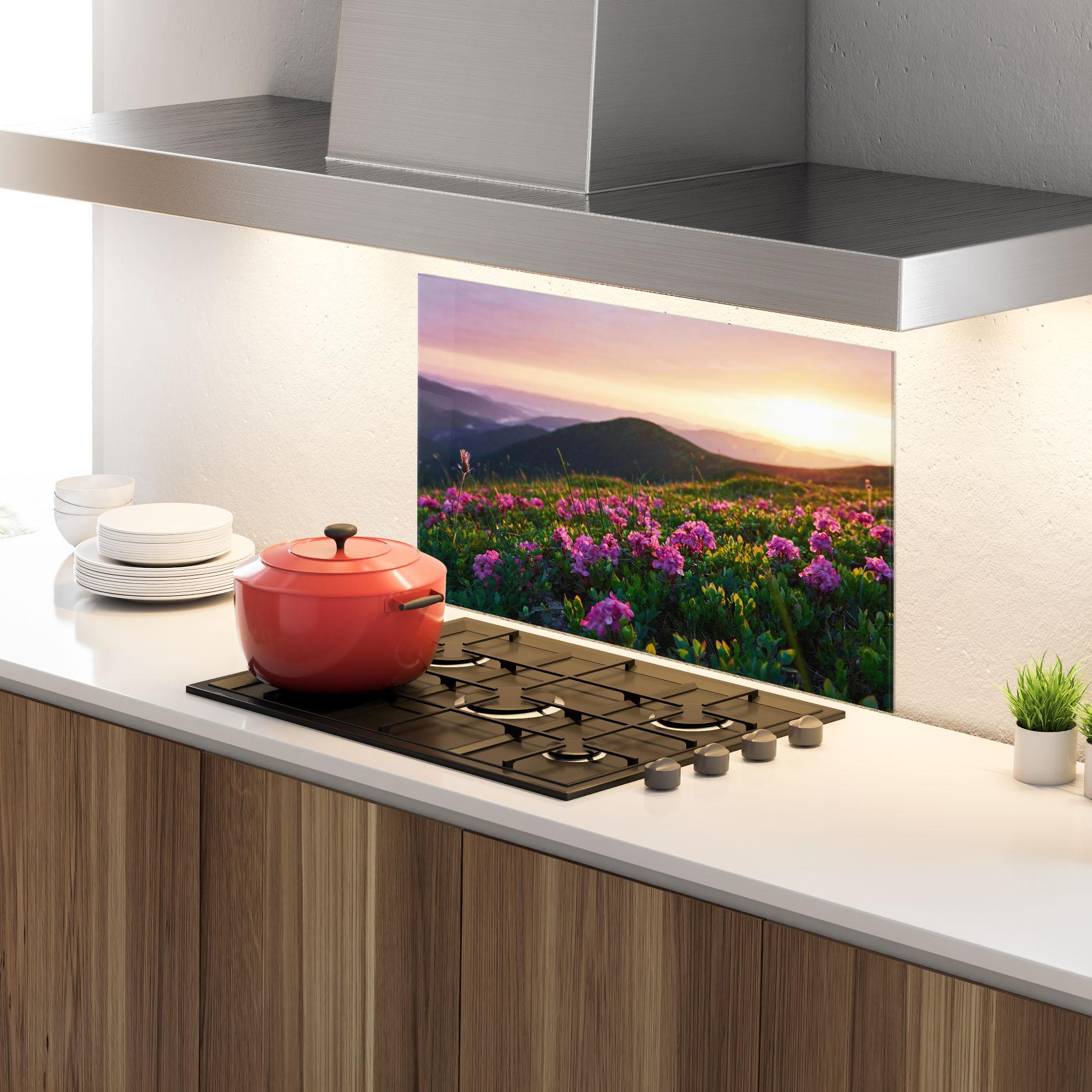Küchenrückwand Glas Purple Summer Flowers mockup 4