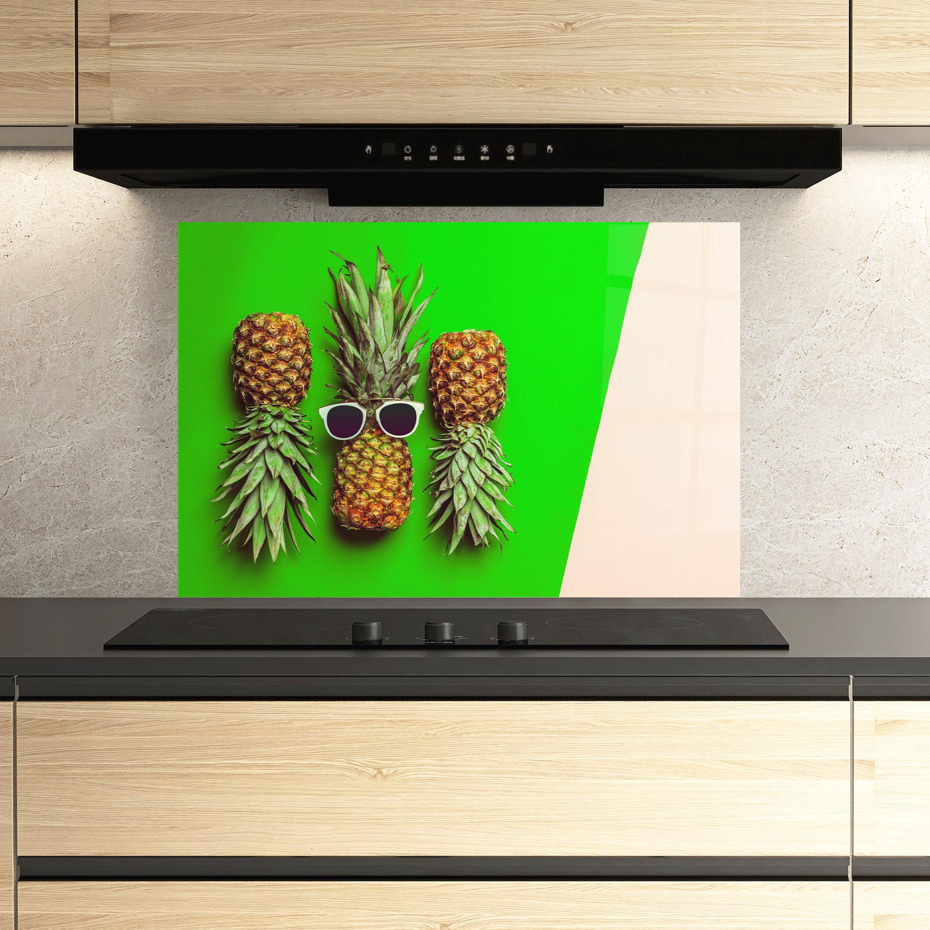 Küchenrückwand Glas Green Pineapple mockup 3