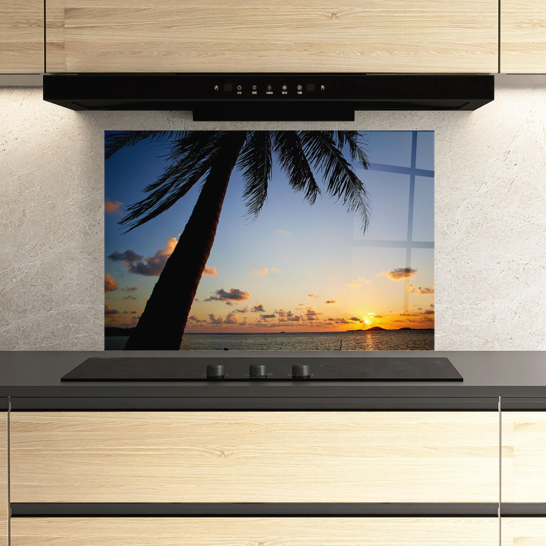 Küchenrückwand Glas Palm Tree Silhouette mockup 3