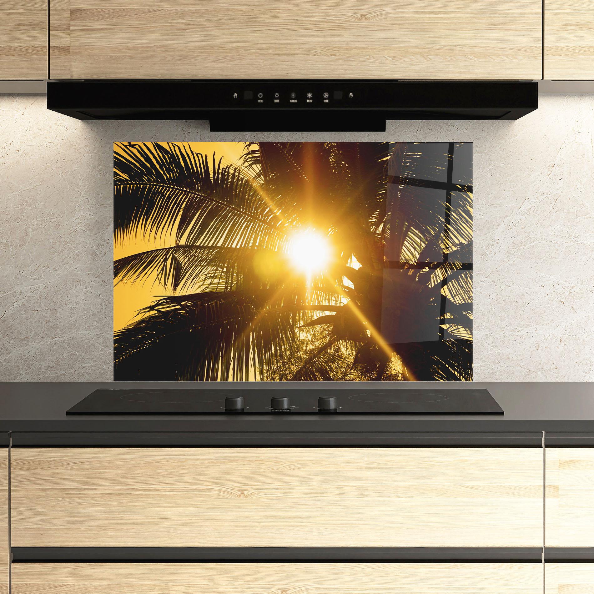Küchenrückwand Glas Palm Trees Sun mockup 3