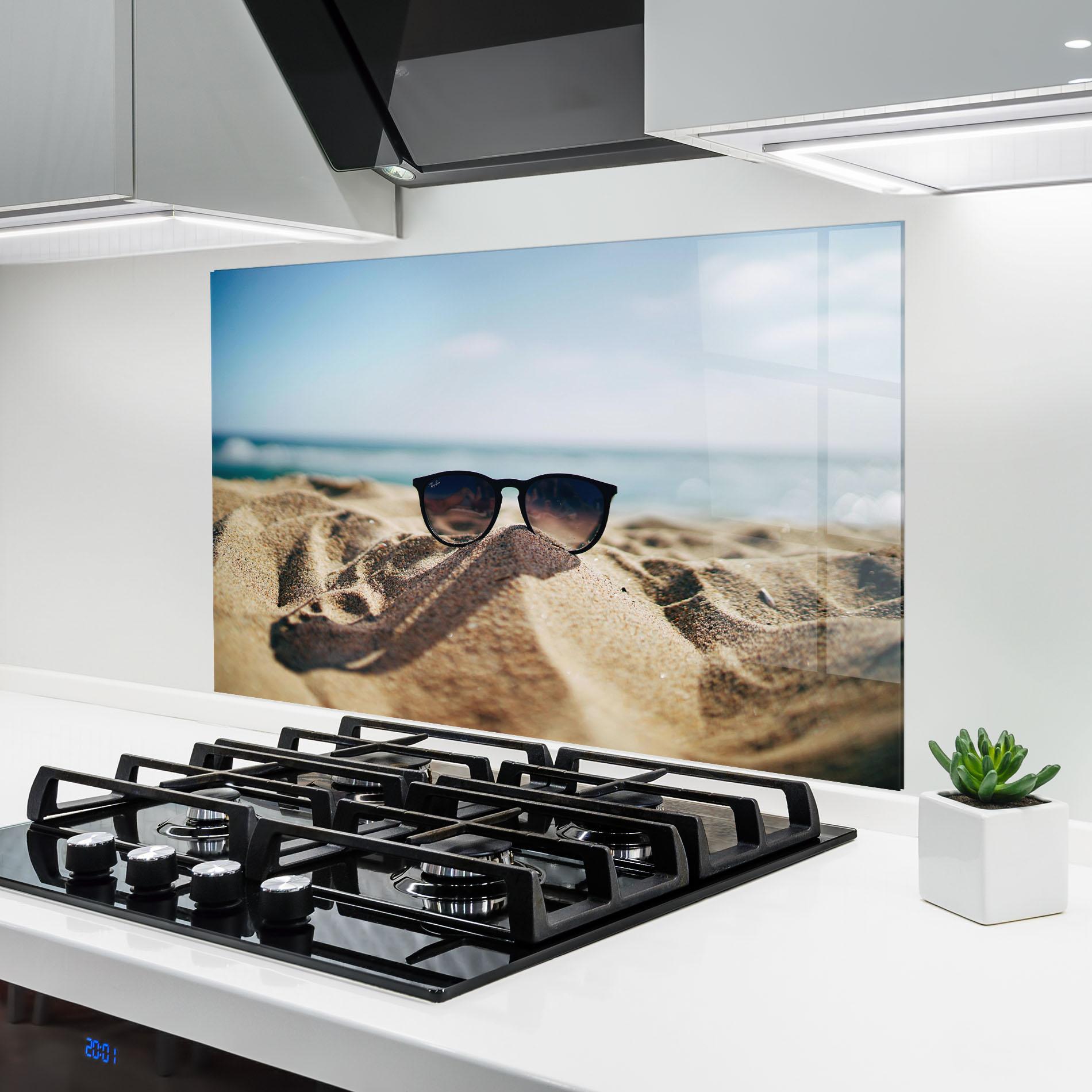 Küchenrückwand Glas Sand Glasses mockup 6