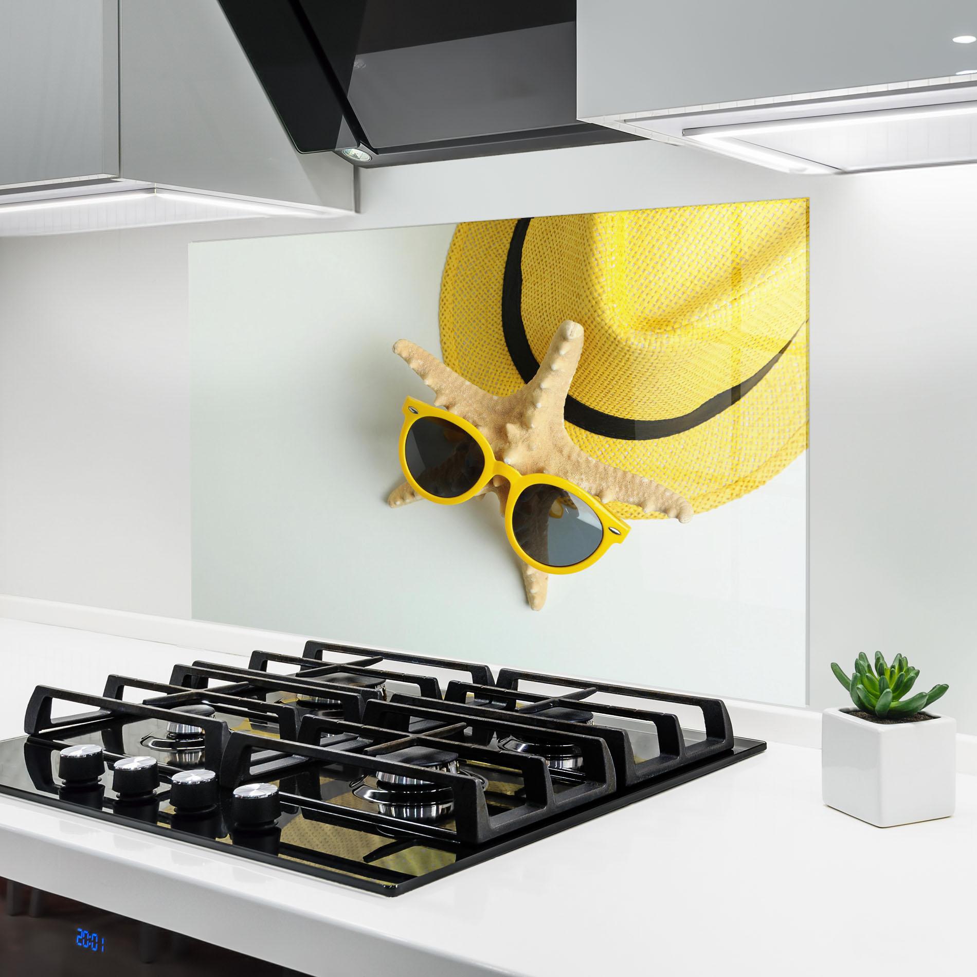 Küchenrückwand Glas Seastar Sunglasses mockup 6