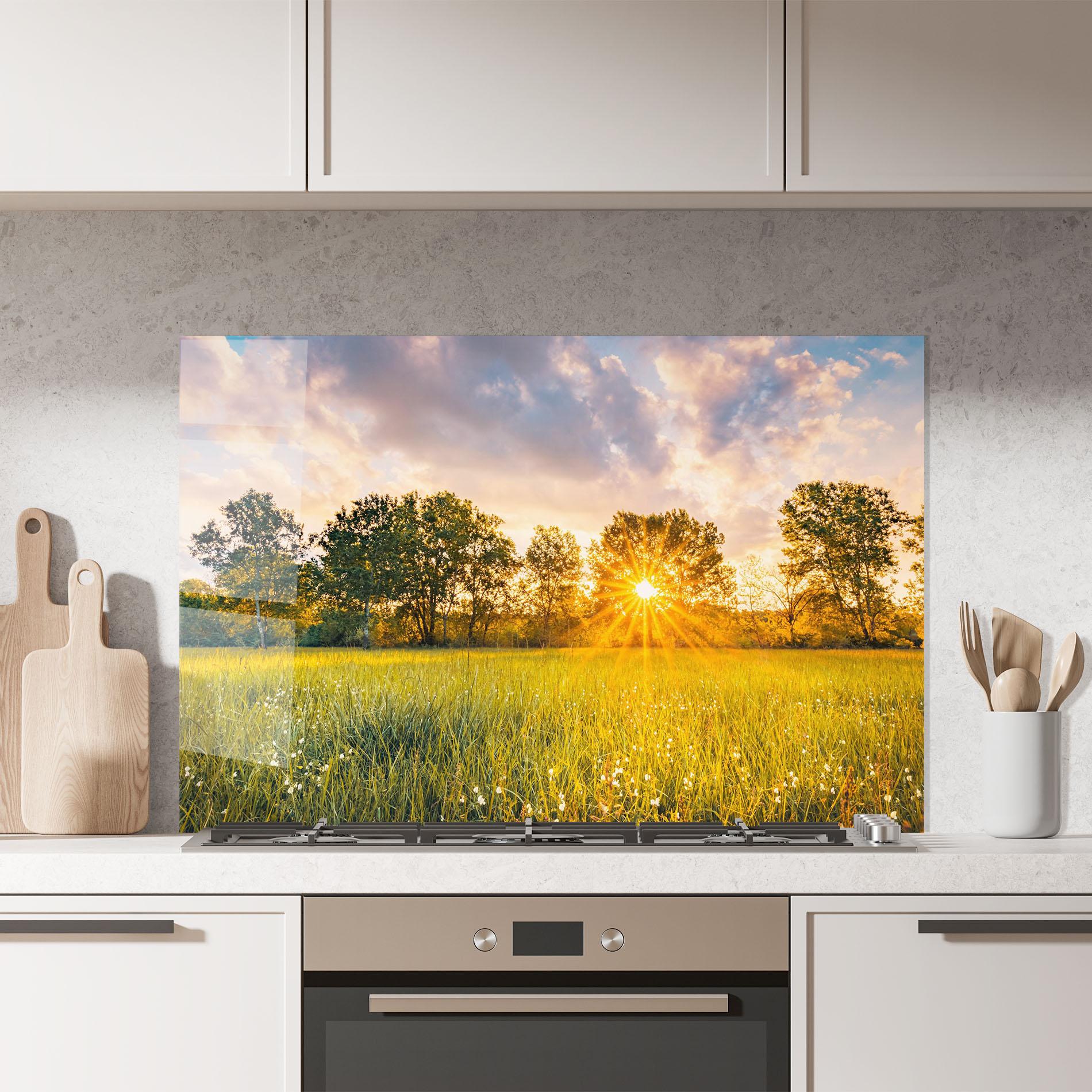 Küchenrückwand Glas Blossoming Meadow mockup 7