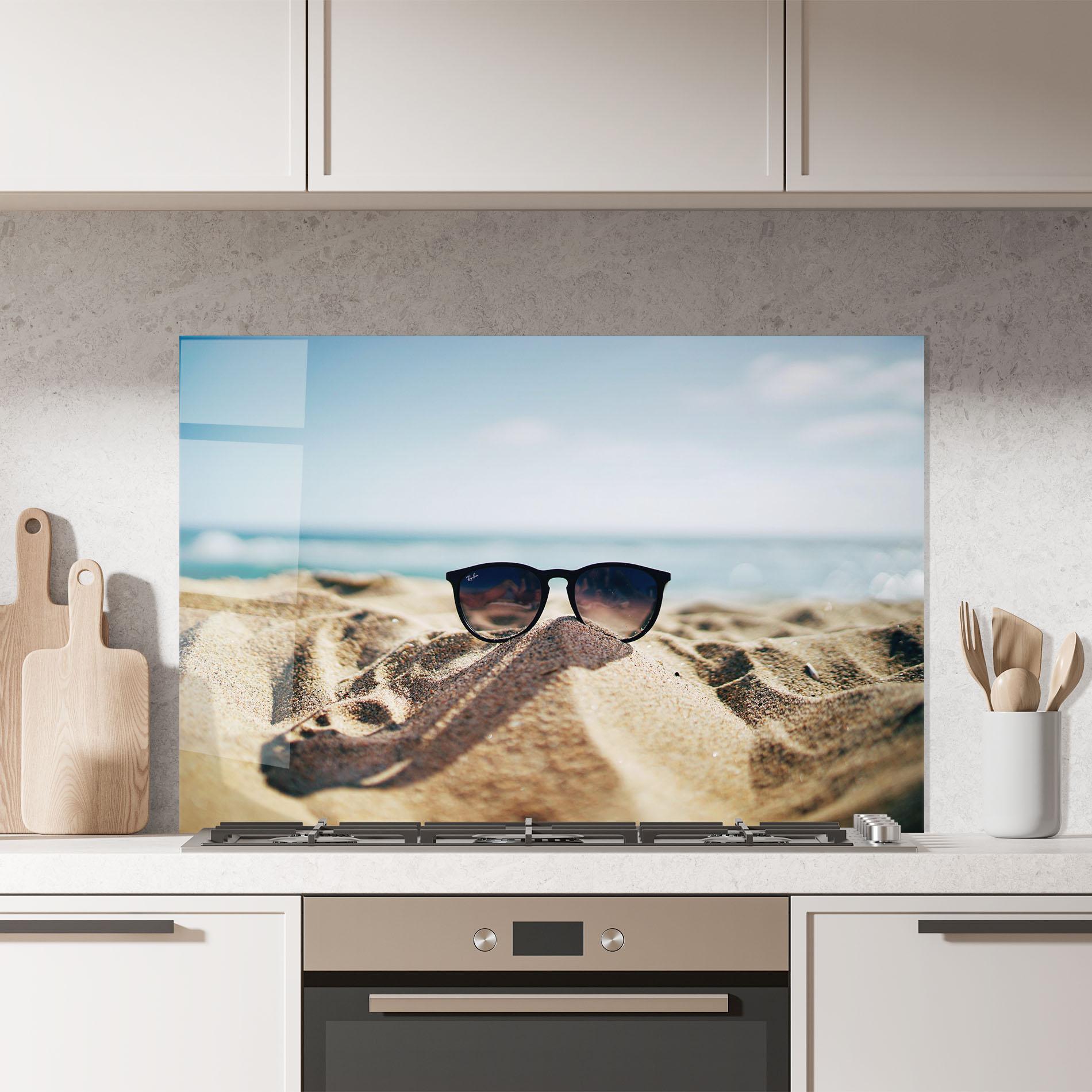 Küchenrückwand Glas Sand Glasses mockup 7