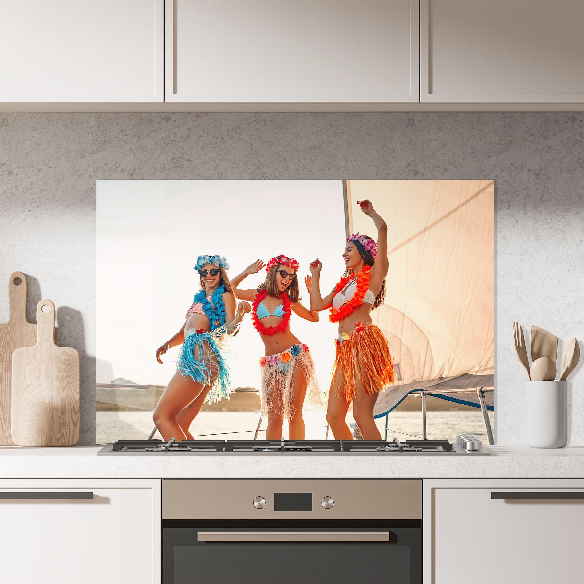 Küchenrückwand Glas Summer Party mockup 7