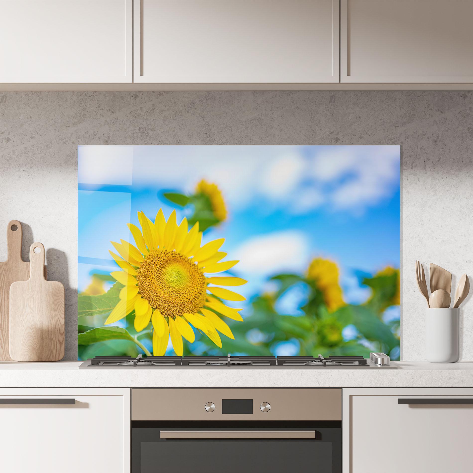 Küchenrückwand Glas Sunflower Sky mockup 7