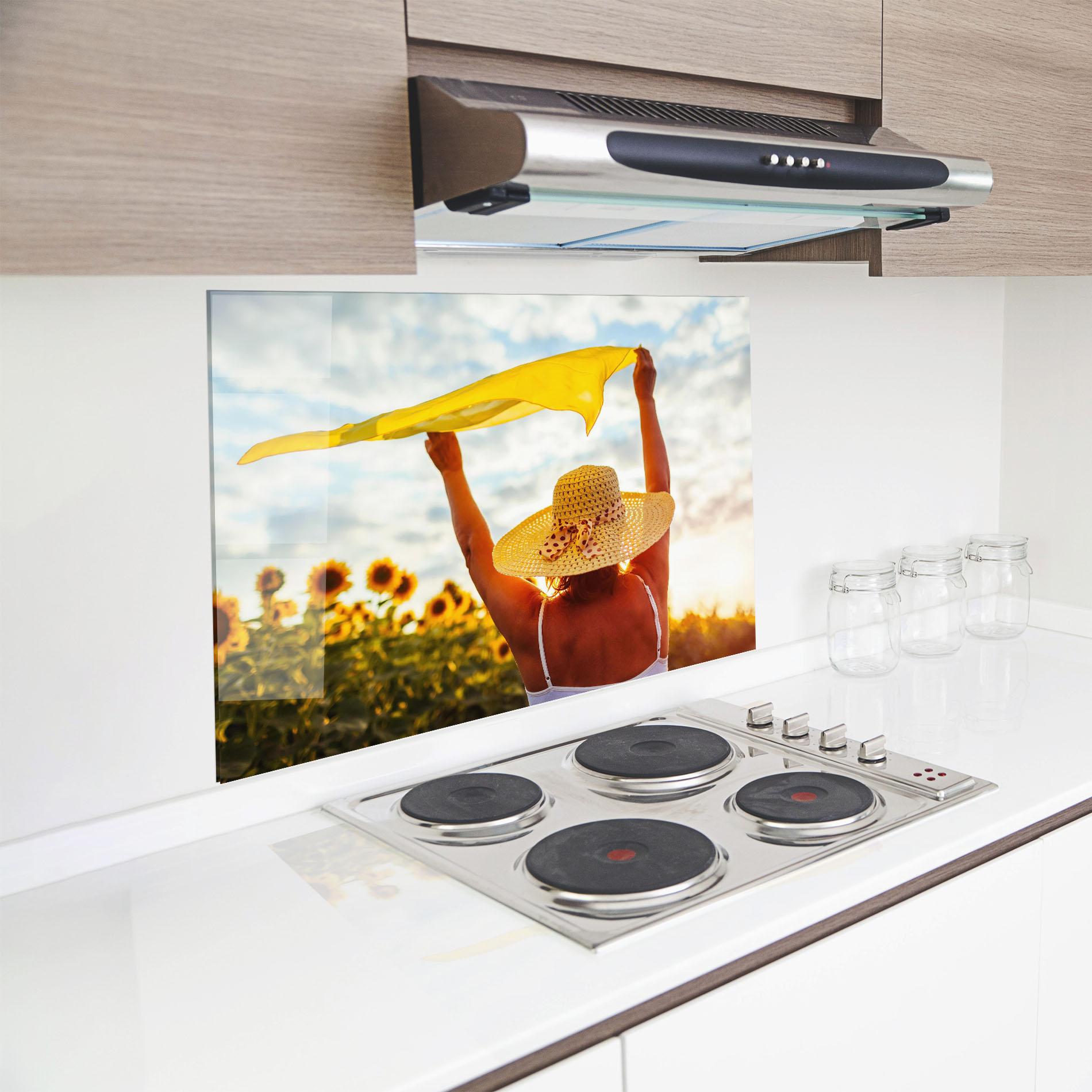 Küchenrückwand Glas Senior Woman Summer mockup 8