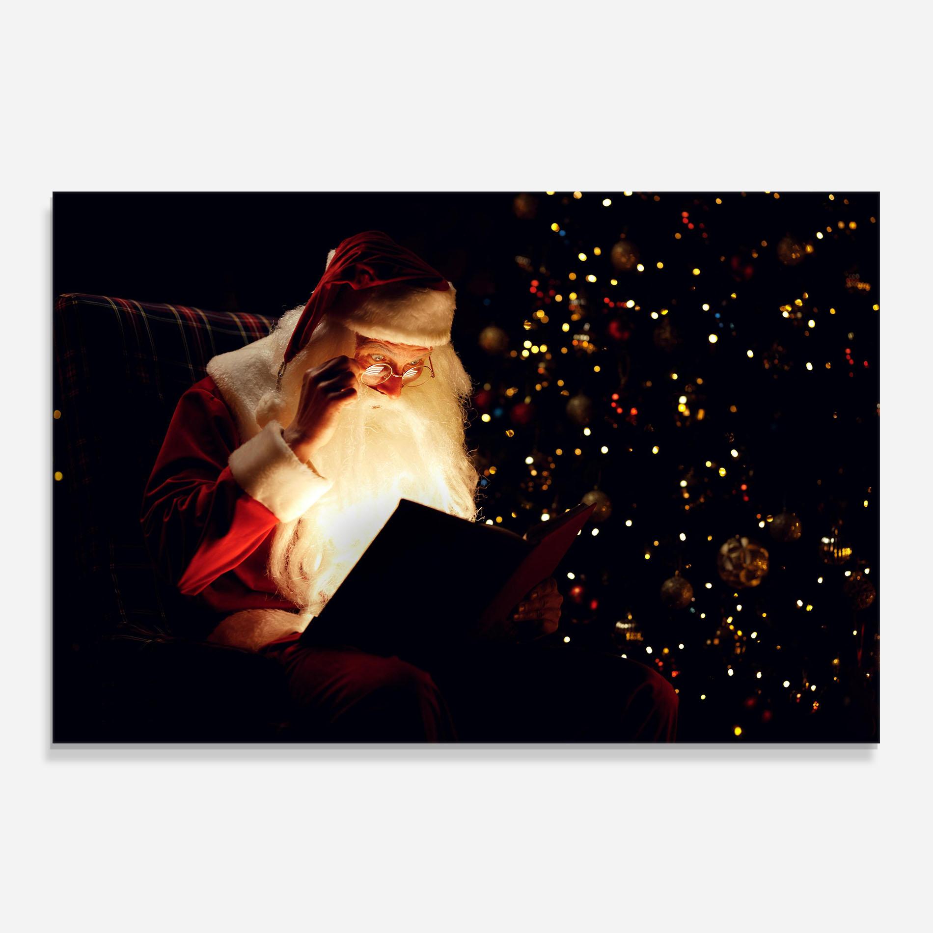 Küchenrückwand Glas Santa Reading Magic Book mockup 0