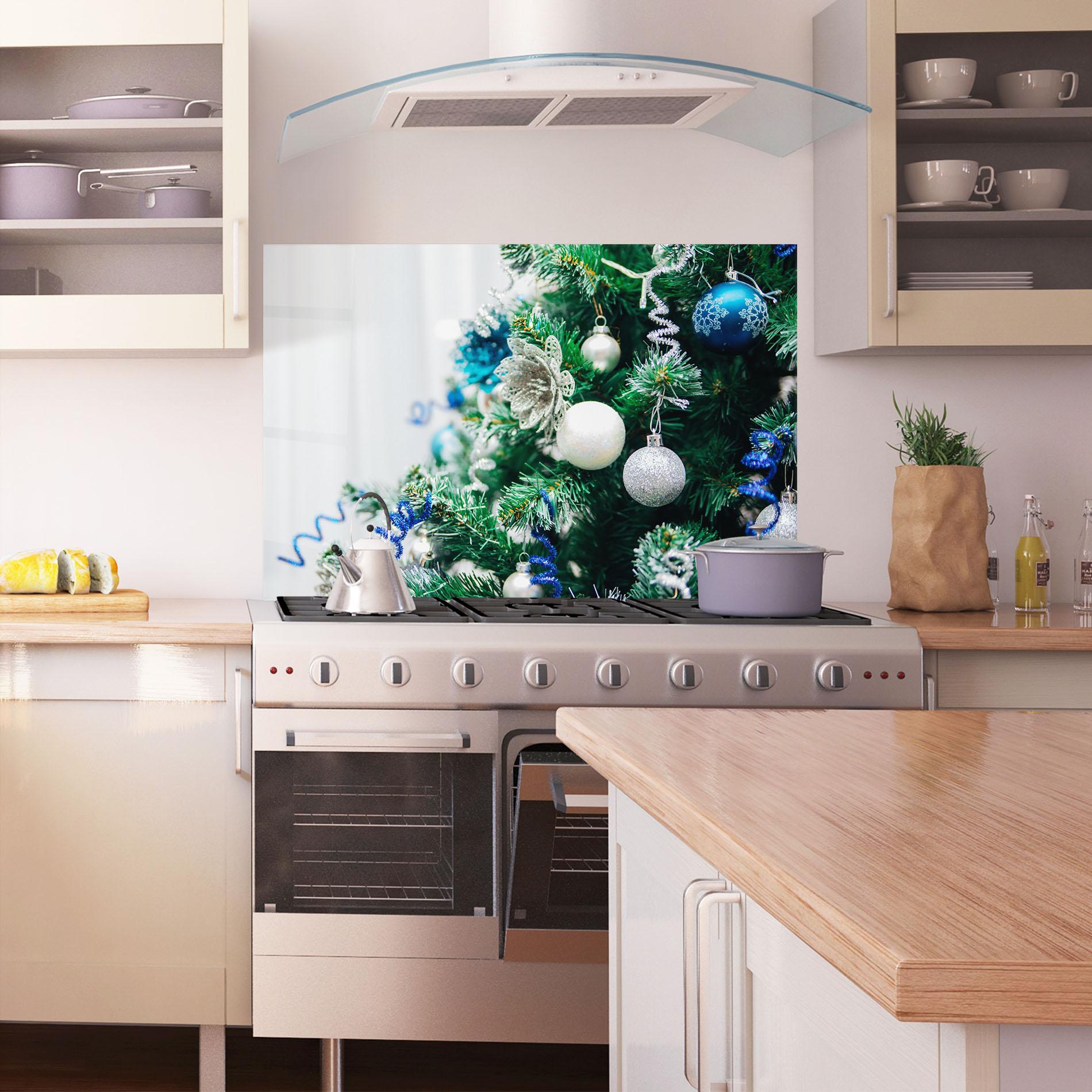 Küchenrückwand Glas Blue Christmas Tree Decor mockup 1