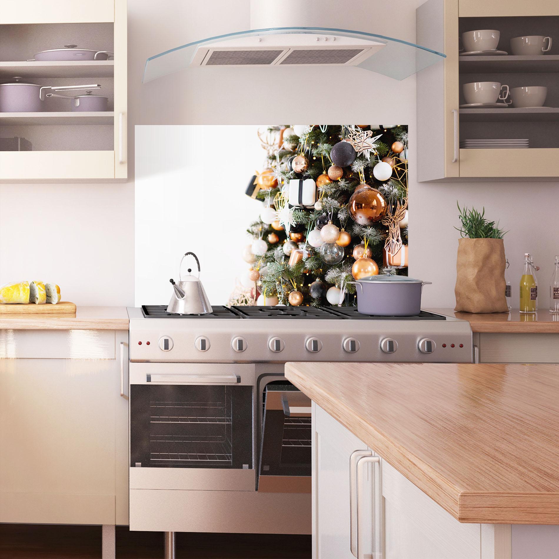 Küchenrückwand Glas Christmas Tree Close Up mockup 1