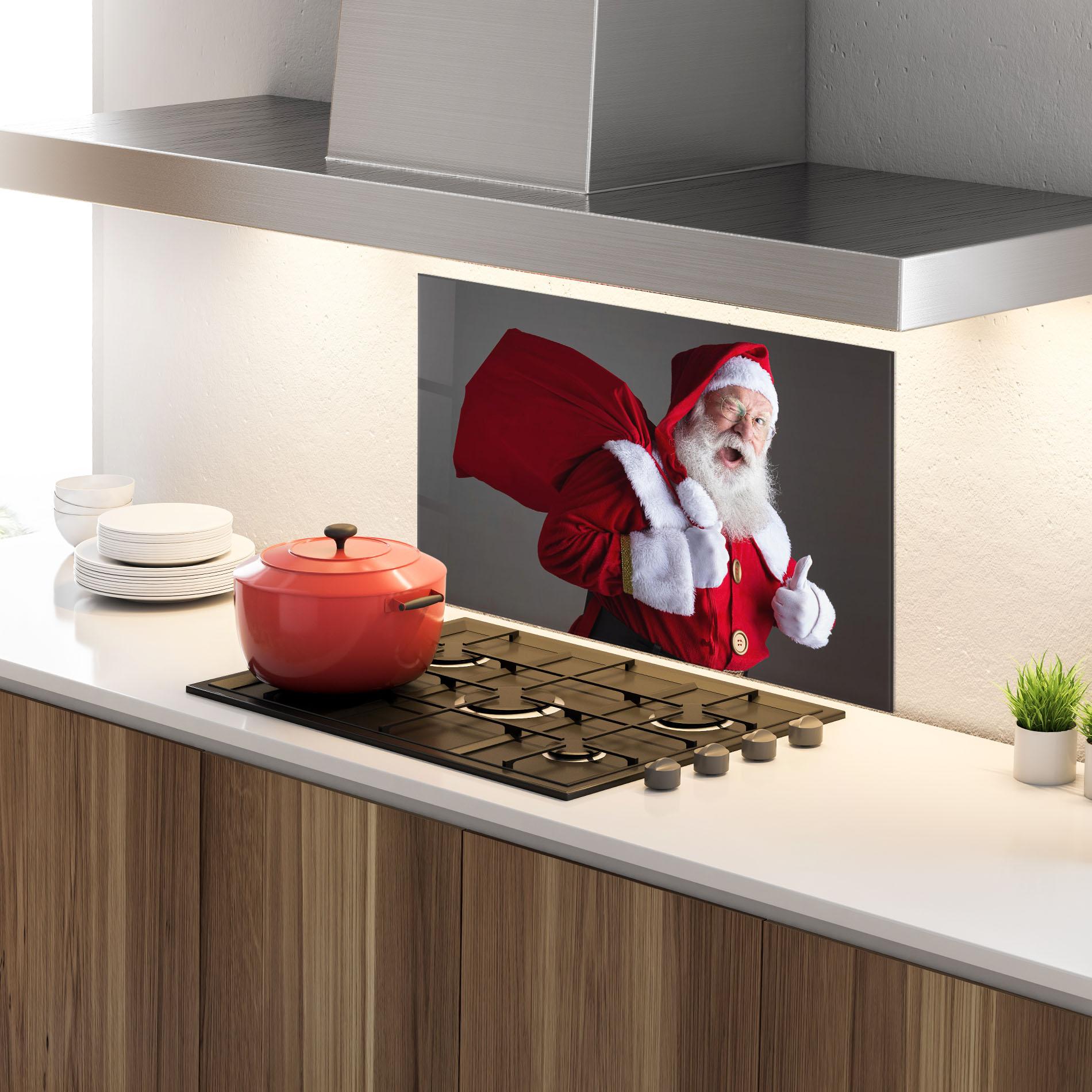 Küchenrückwand Glas Santa Smiling mockup 4