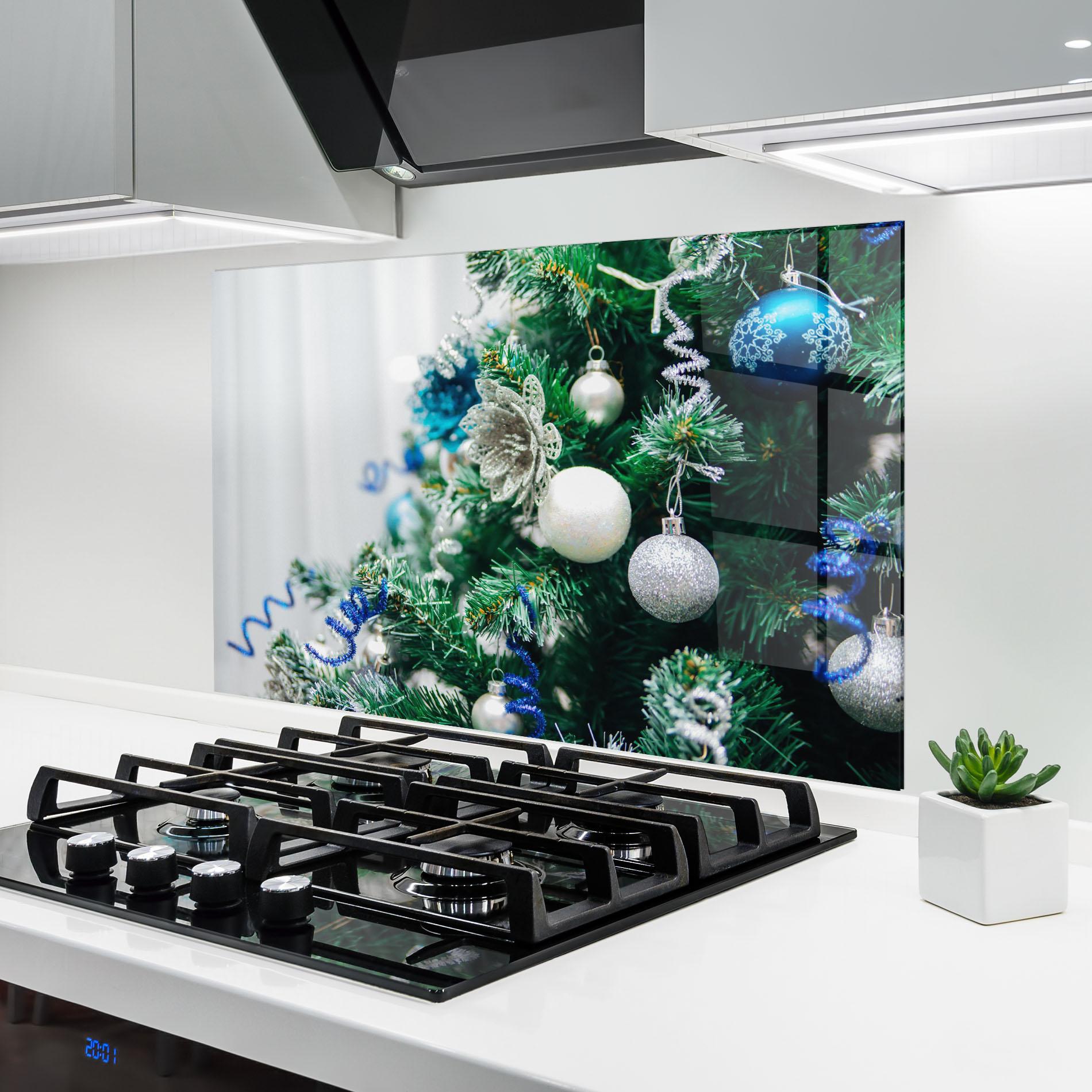 Küchenrückwand Glas Blue Christmas Tree Decor mockup 6