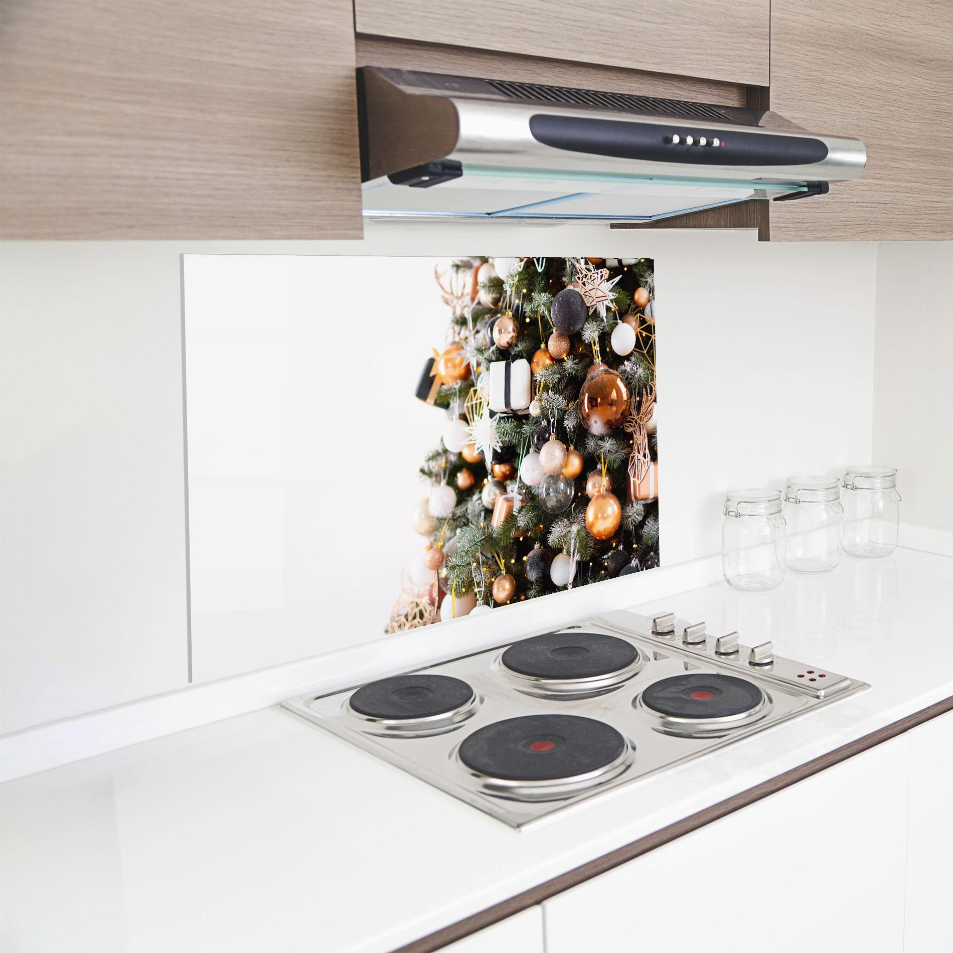 Küchenrückwand Glas Christmas Tree Close Up mockup 8
