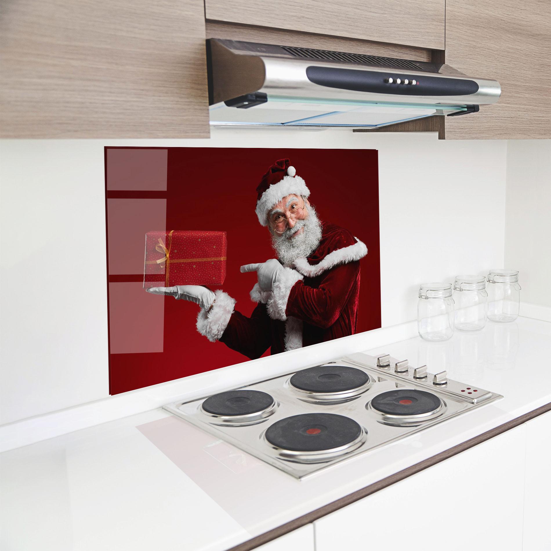 Küchenrückwand Glas Santa Holding Red Present mockup 8