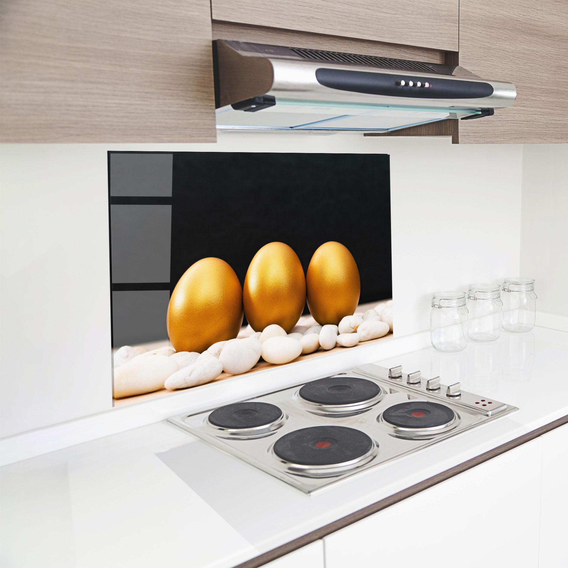 Küchenrückwand Glas Golden Easter Egg mockup 8