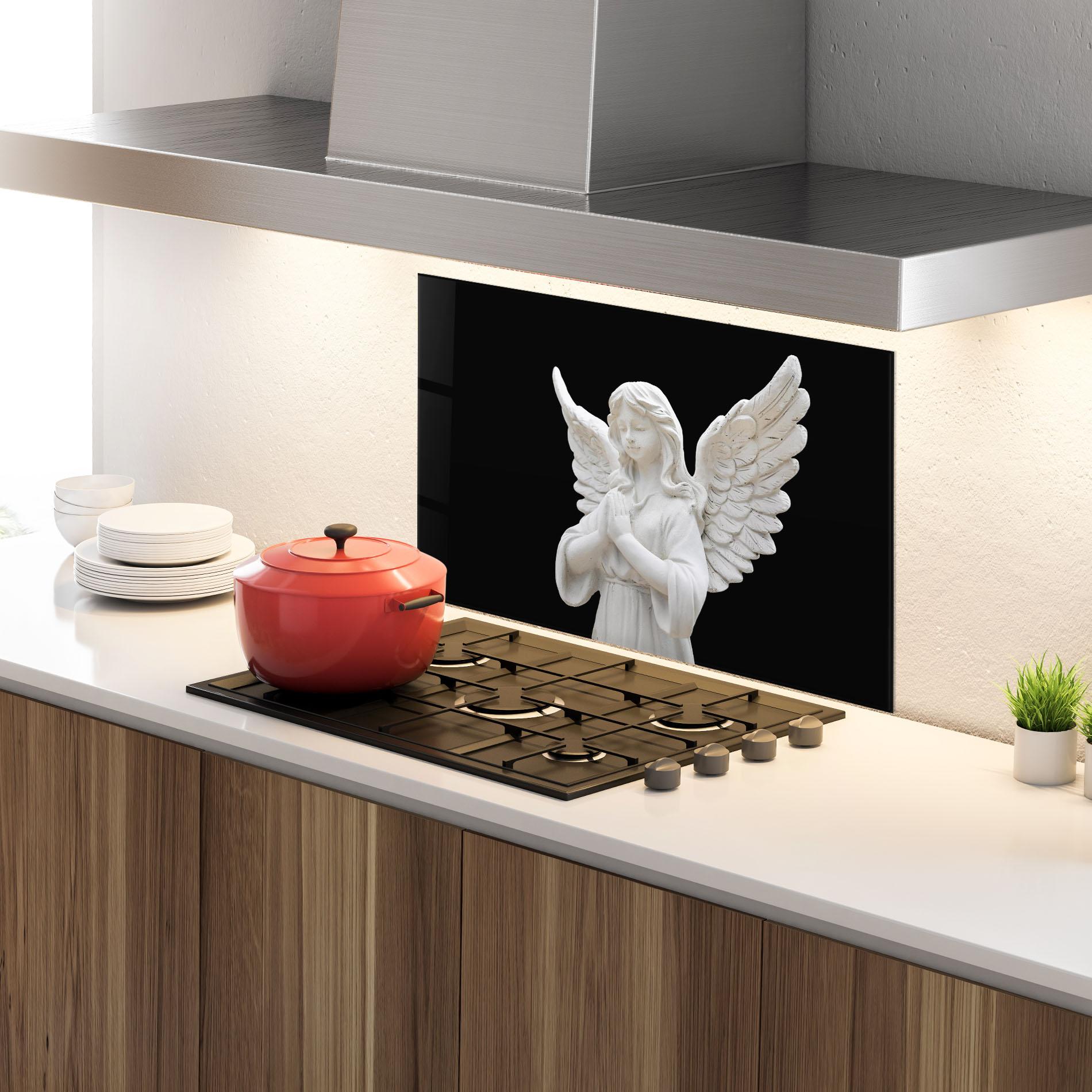 Küchenrückwand Glas Pretty Angel Statues mockup 4