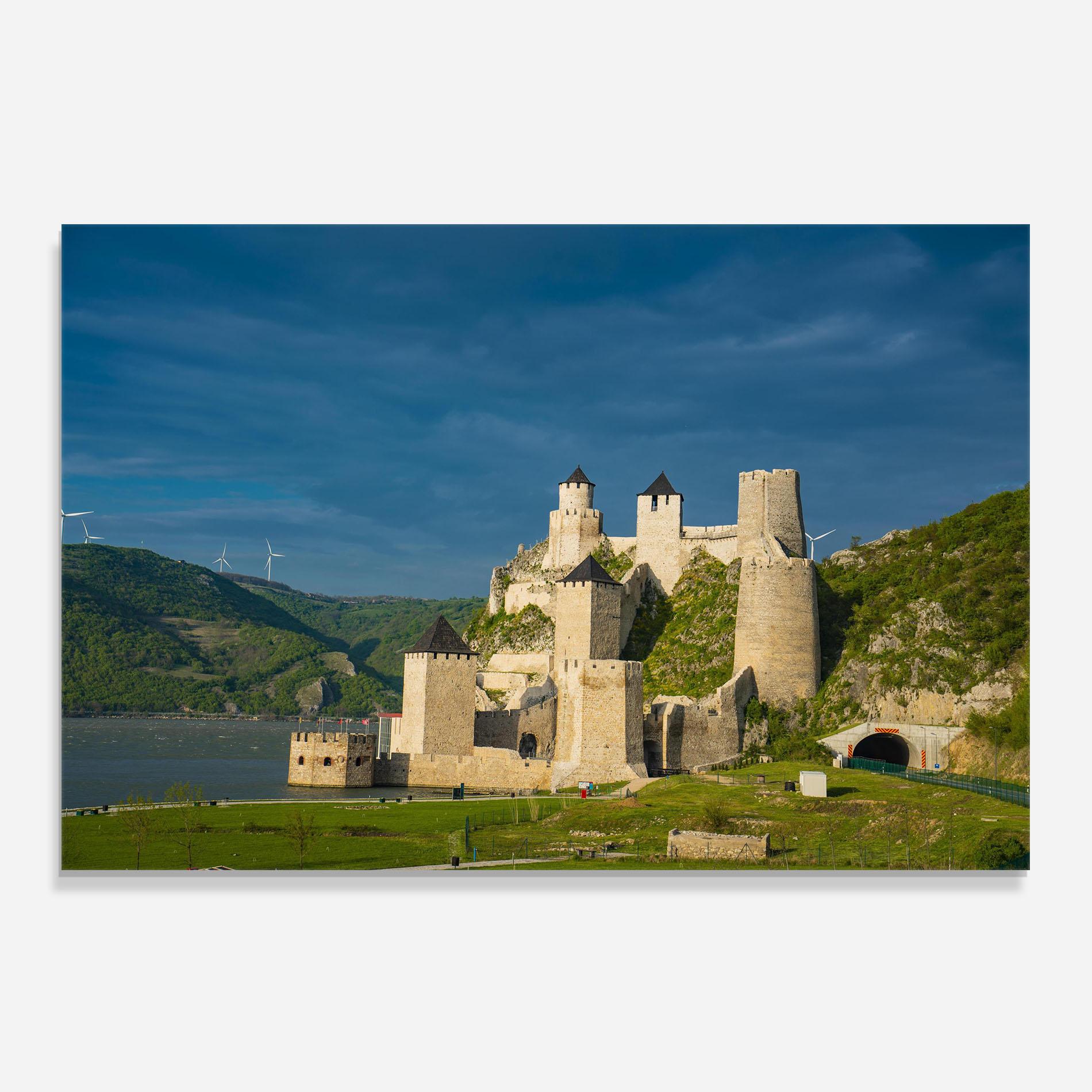 Küchenrückwand Glas Medieval Golubac Serbia mockup 0
