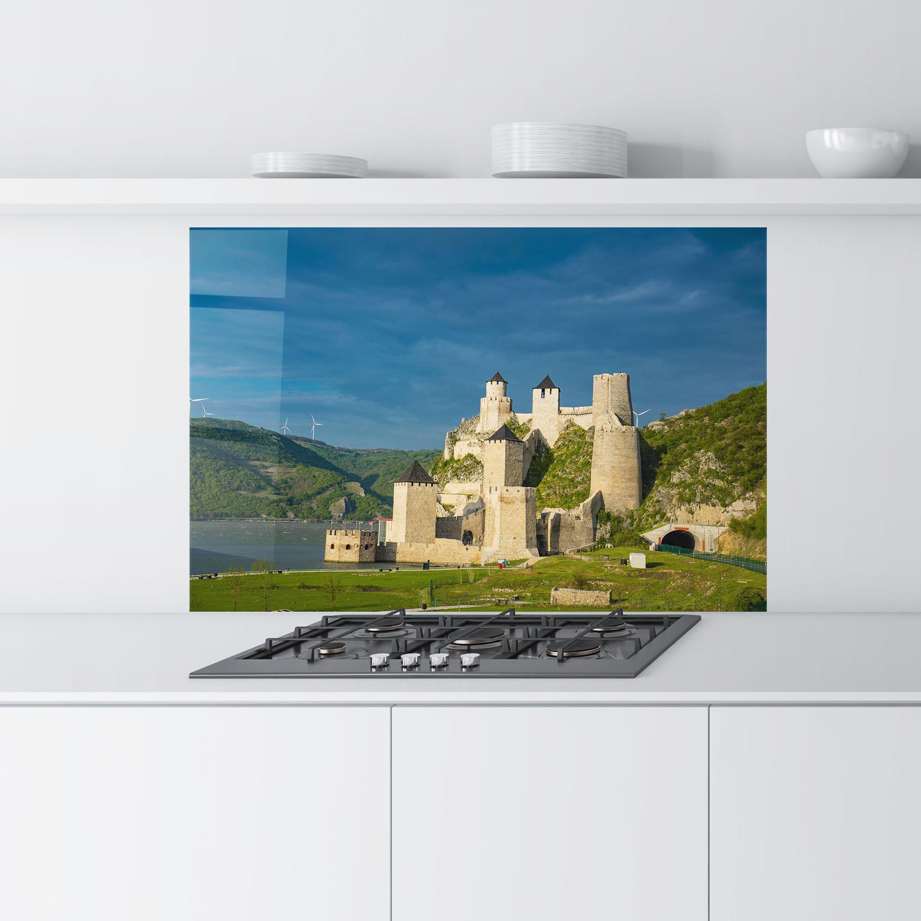 Küchenrückwand Glas Medieval Golubac Serbia mockup 9