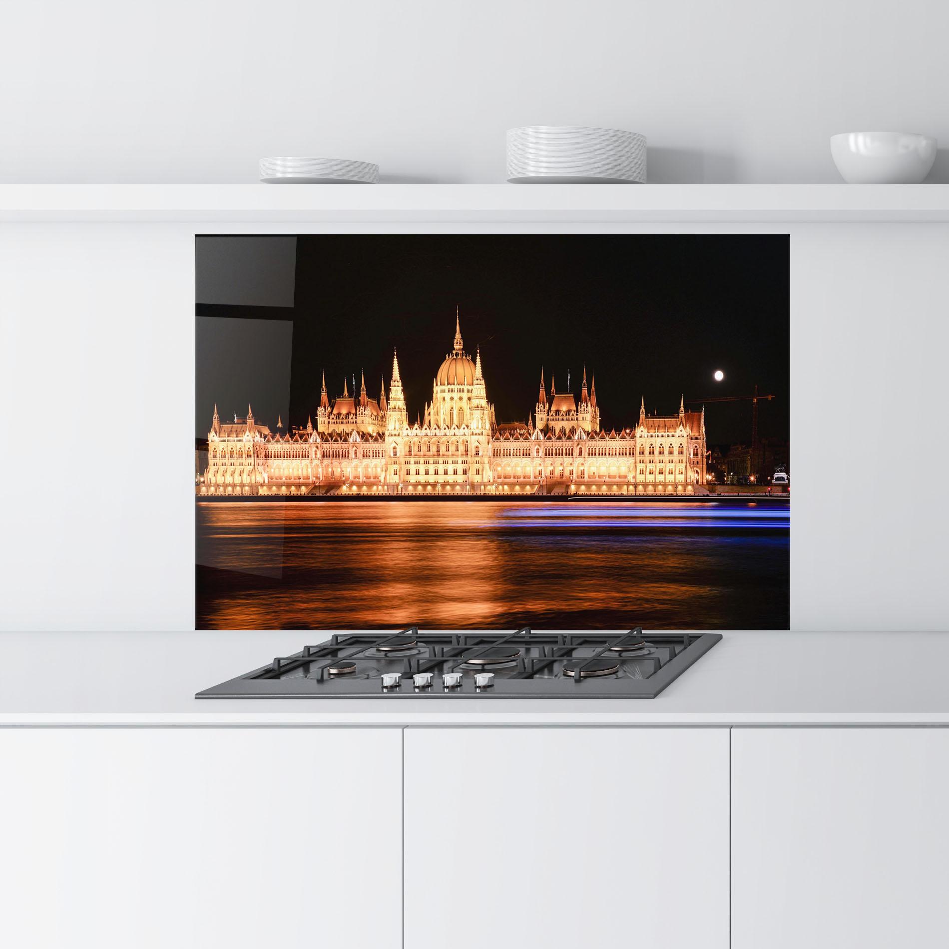 Küchenrückwand Glas Night Reflection mockup 9