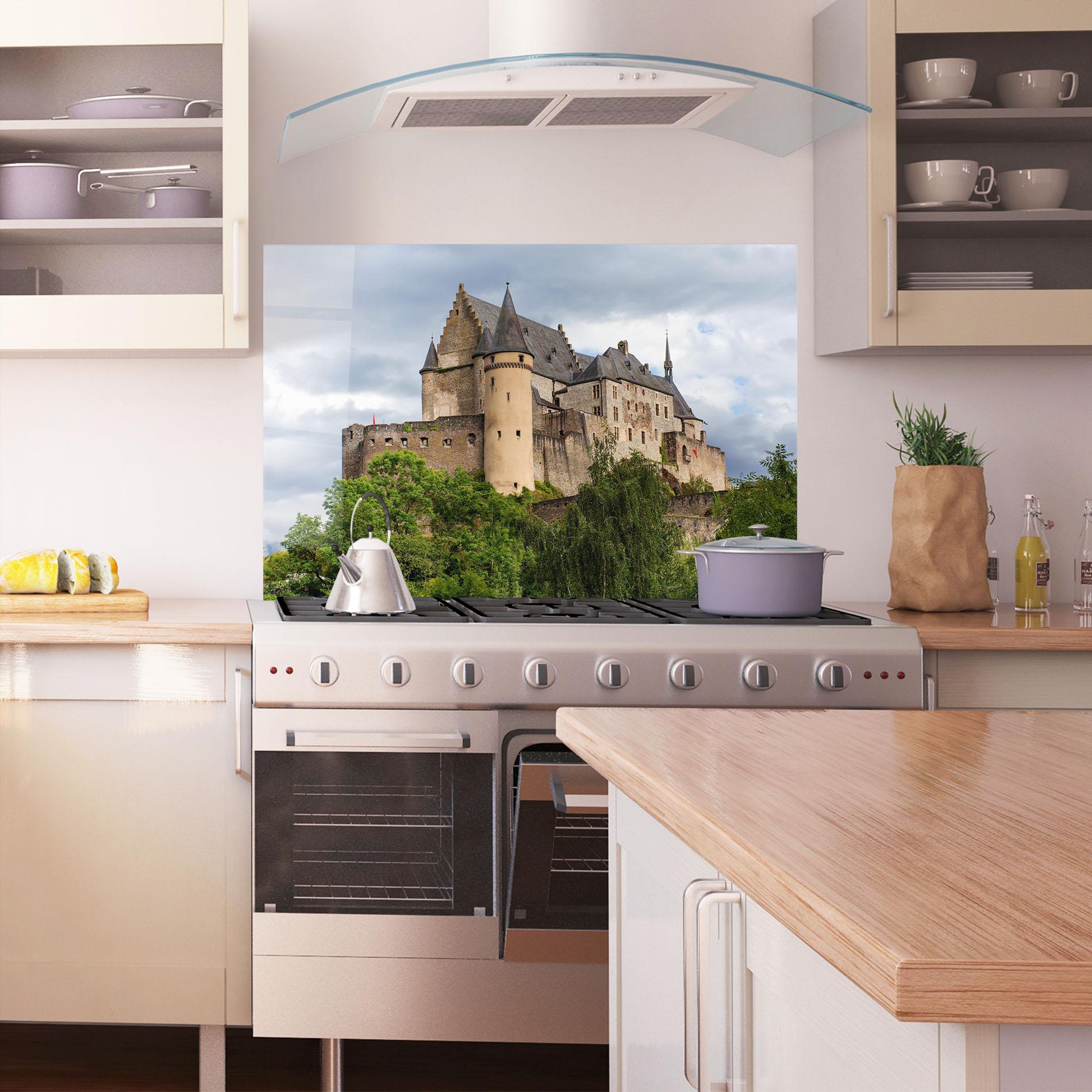 Küchenrückwand Glas Castle Vianden mockup 1