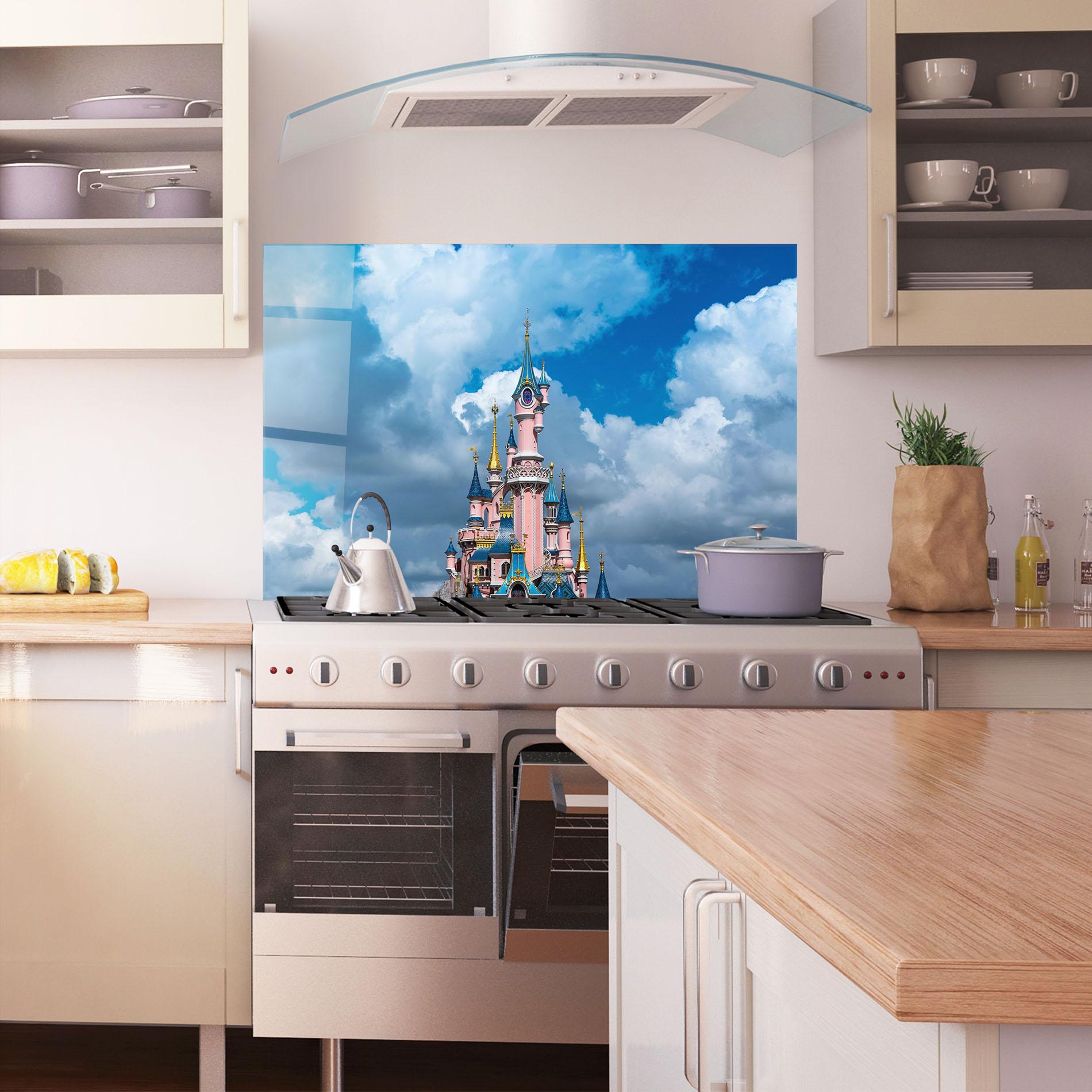 Küchenrückwand Glas Paris Castle mockup 1