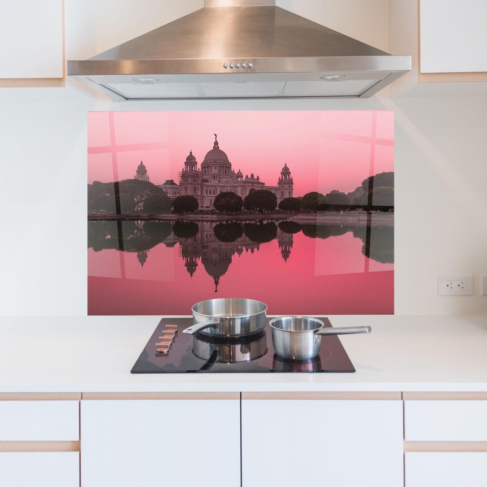 Küchenrückwand Glas Red Lake Reflection mockup 5