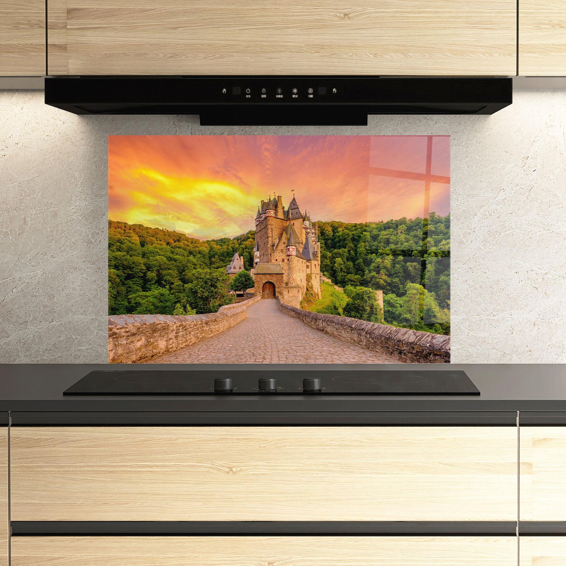 Küchenrückwand Glas Burg Eltz Castle mockup 3