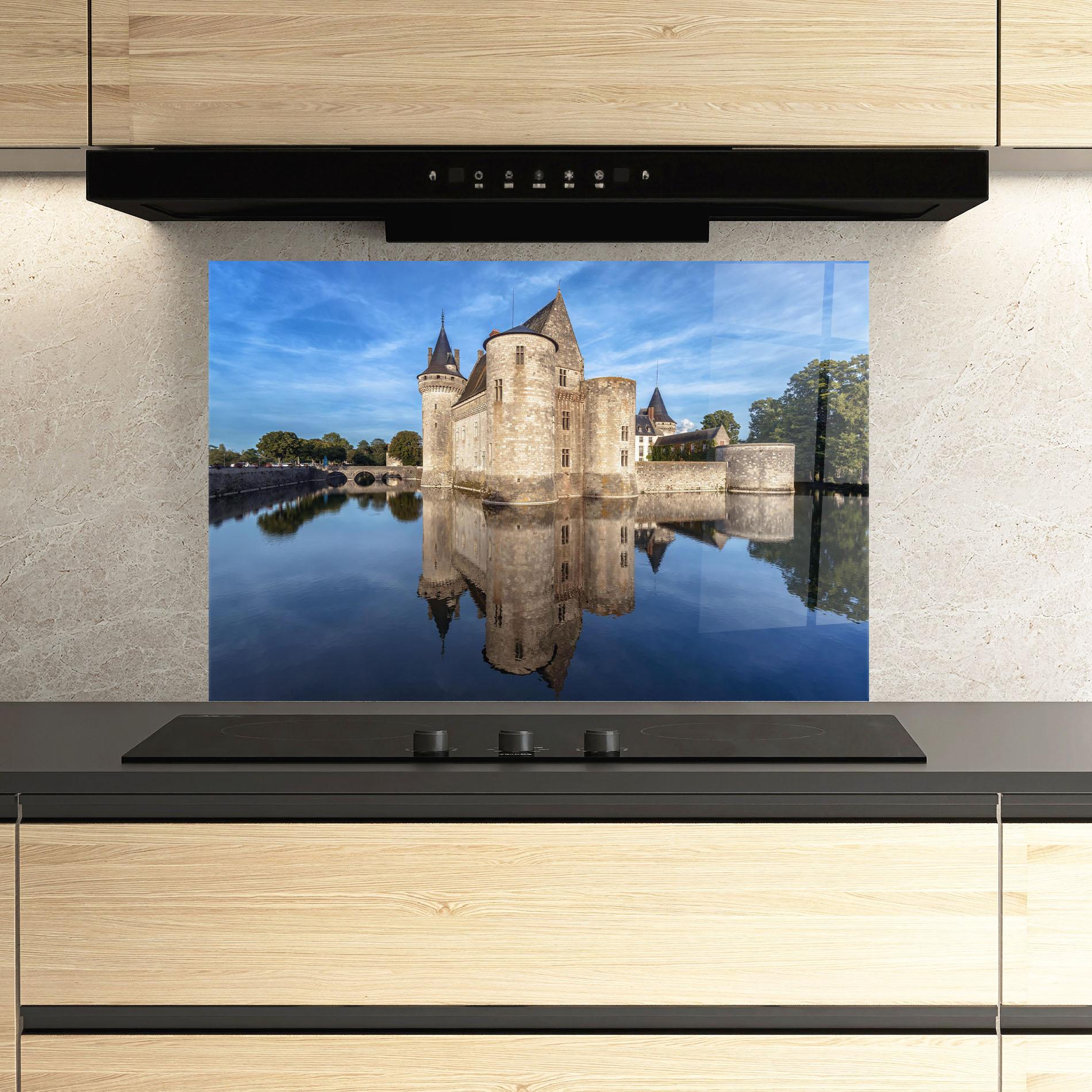 Küchenrückwand Glas Castle Chateau De Sullysurloire mockup 3