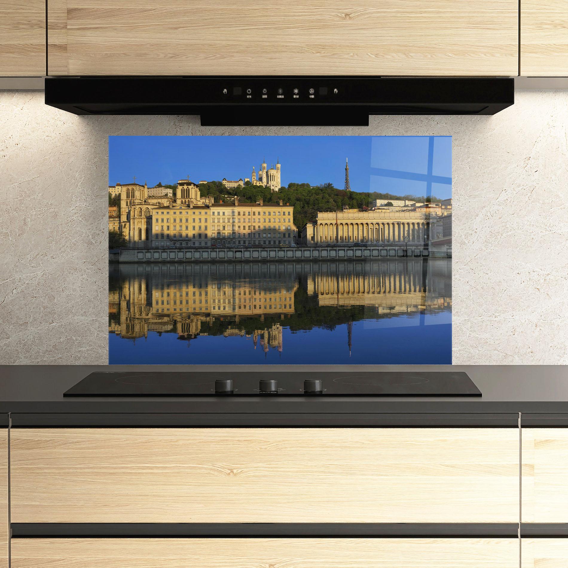 Küchenrückwand Glas Lyon France mockup 3