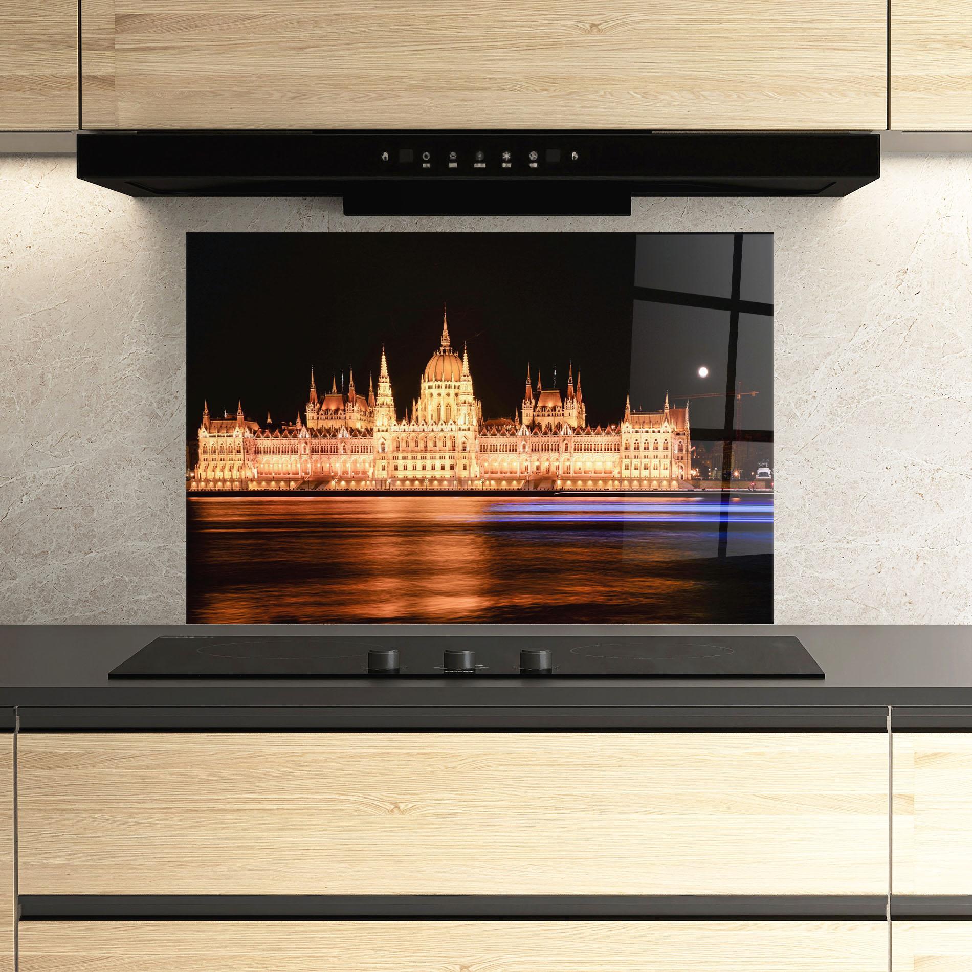 Küchenrückwand Glas Night Reflection mockup 3