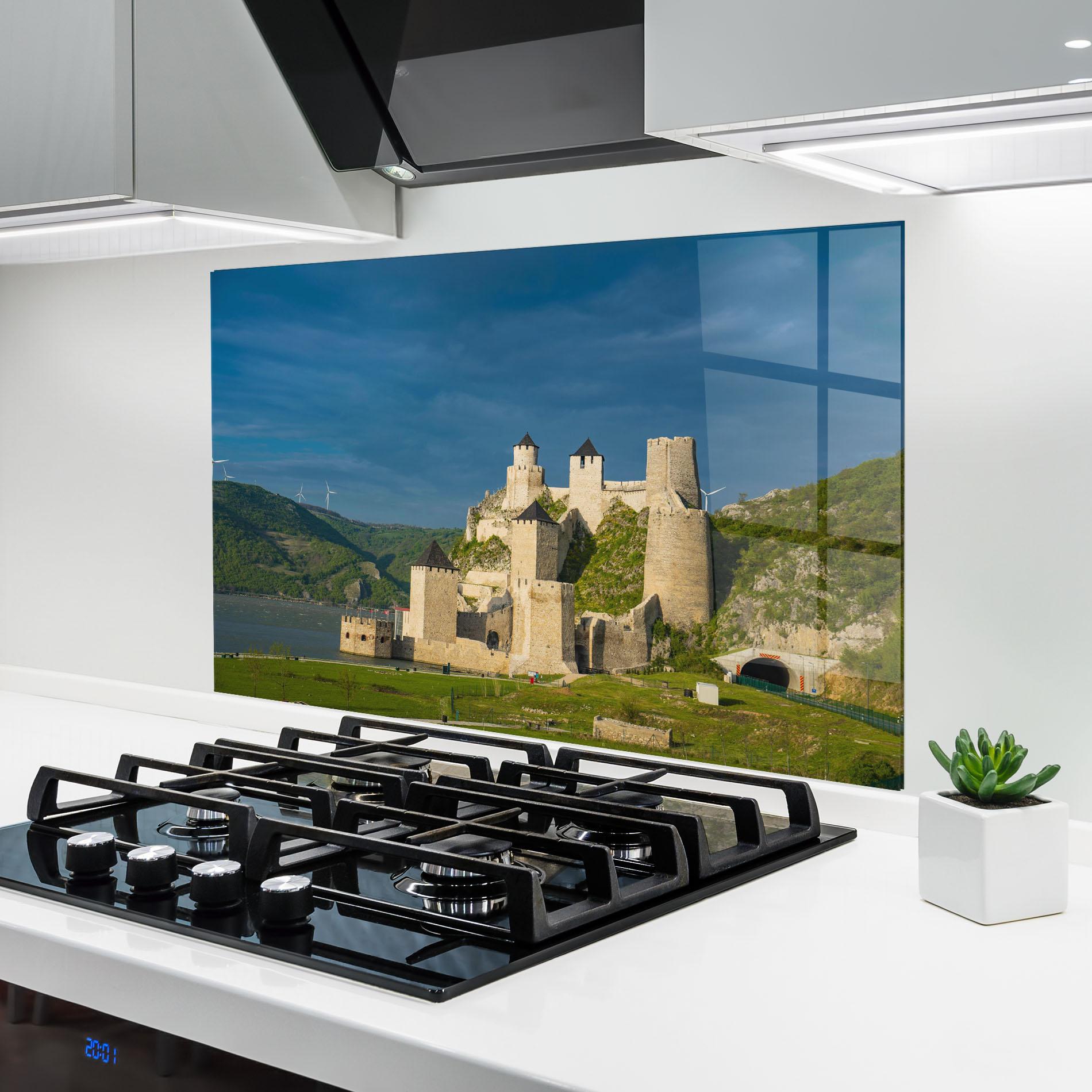 Küchenrückwand Glas Medieval Golubac Serbia mockup 6