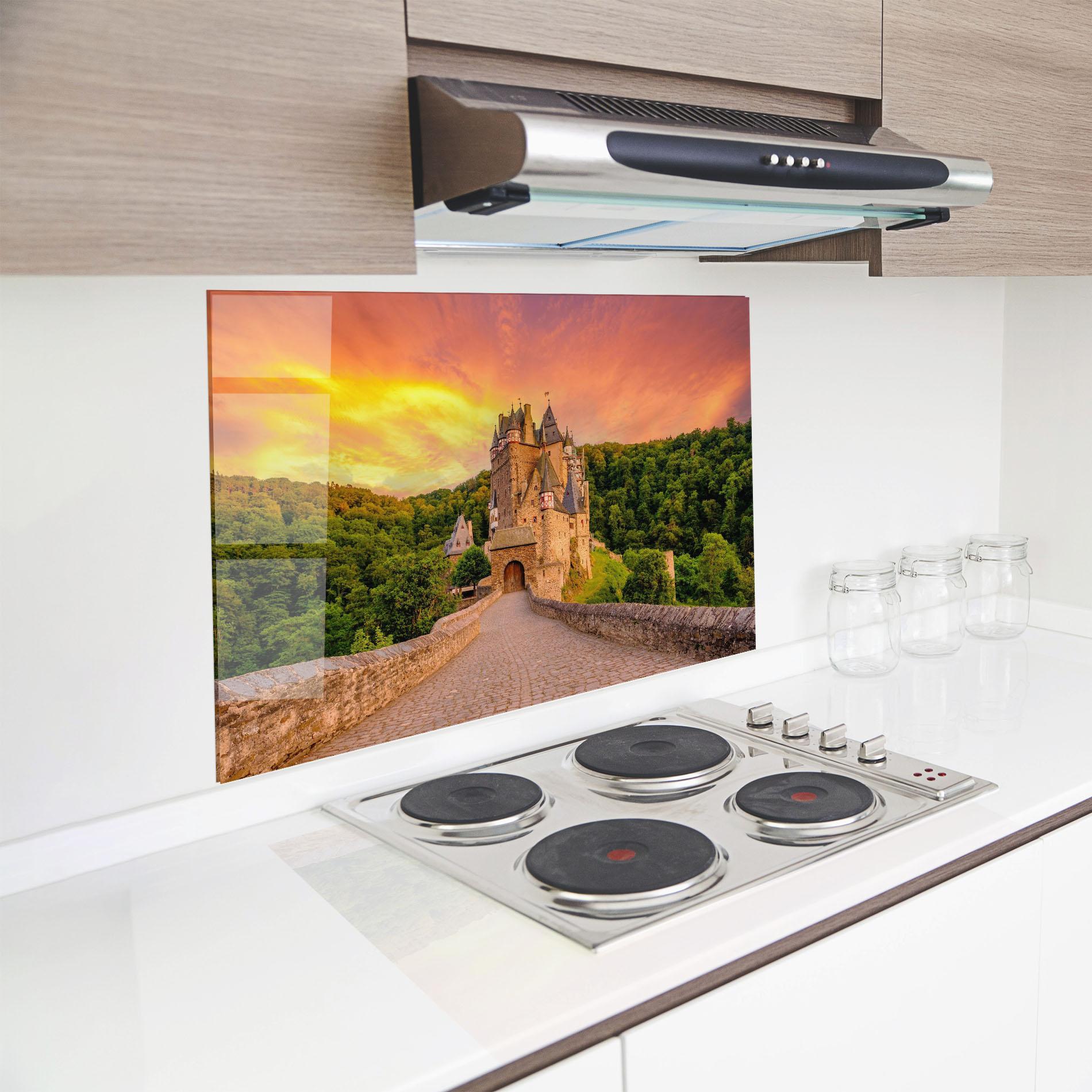 Küchenrückwand Glas Burg Eltz Castle mockup 8