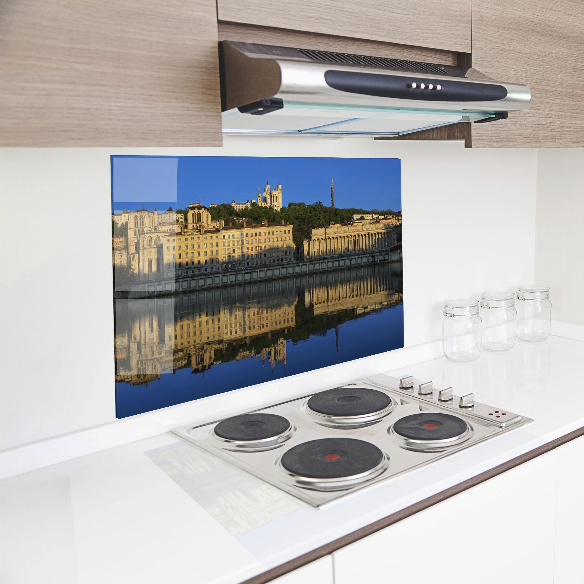 Küchenrückwand Glas Lyon France mockup 8