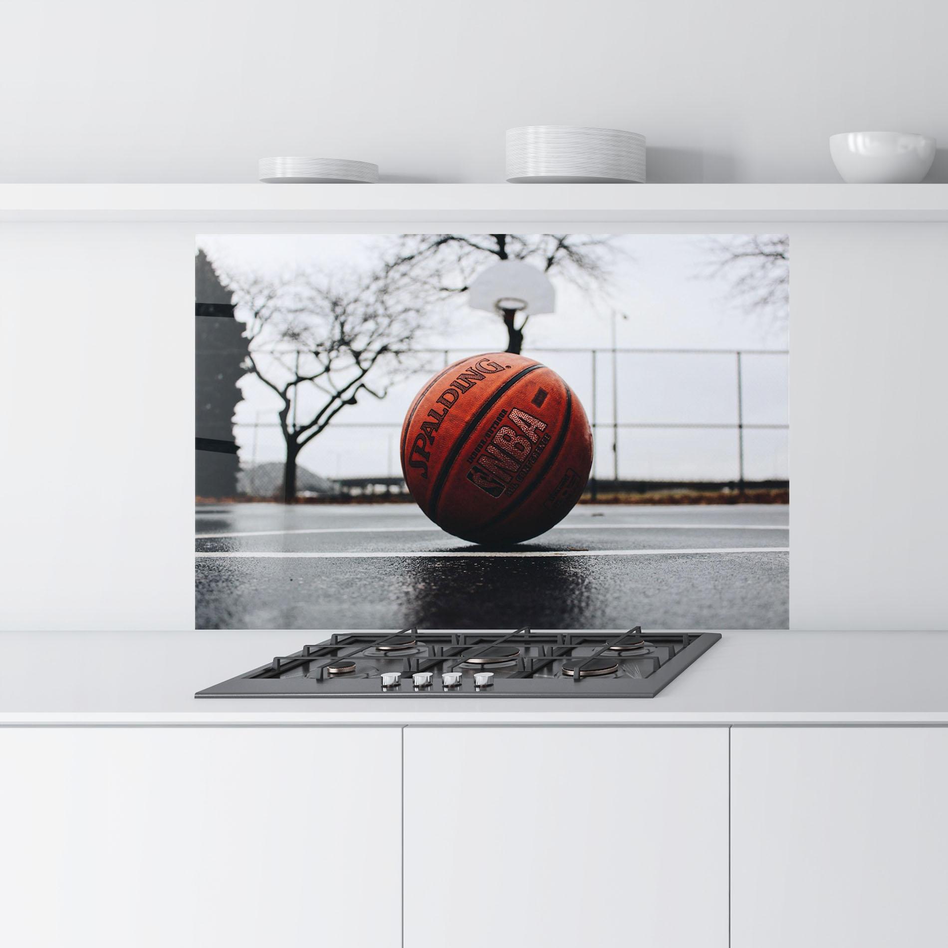 Küchenrückwand Glas Orange Basketball On Grey mockup 9
