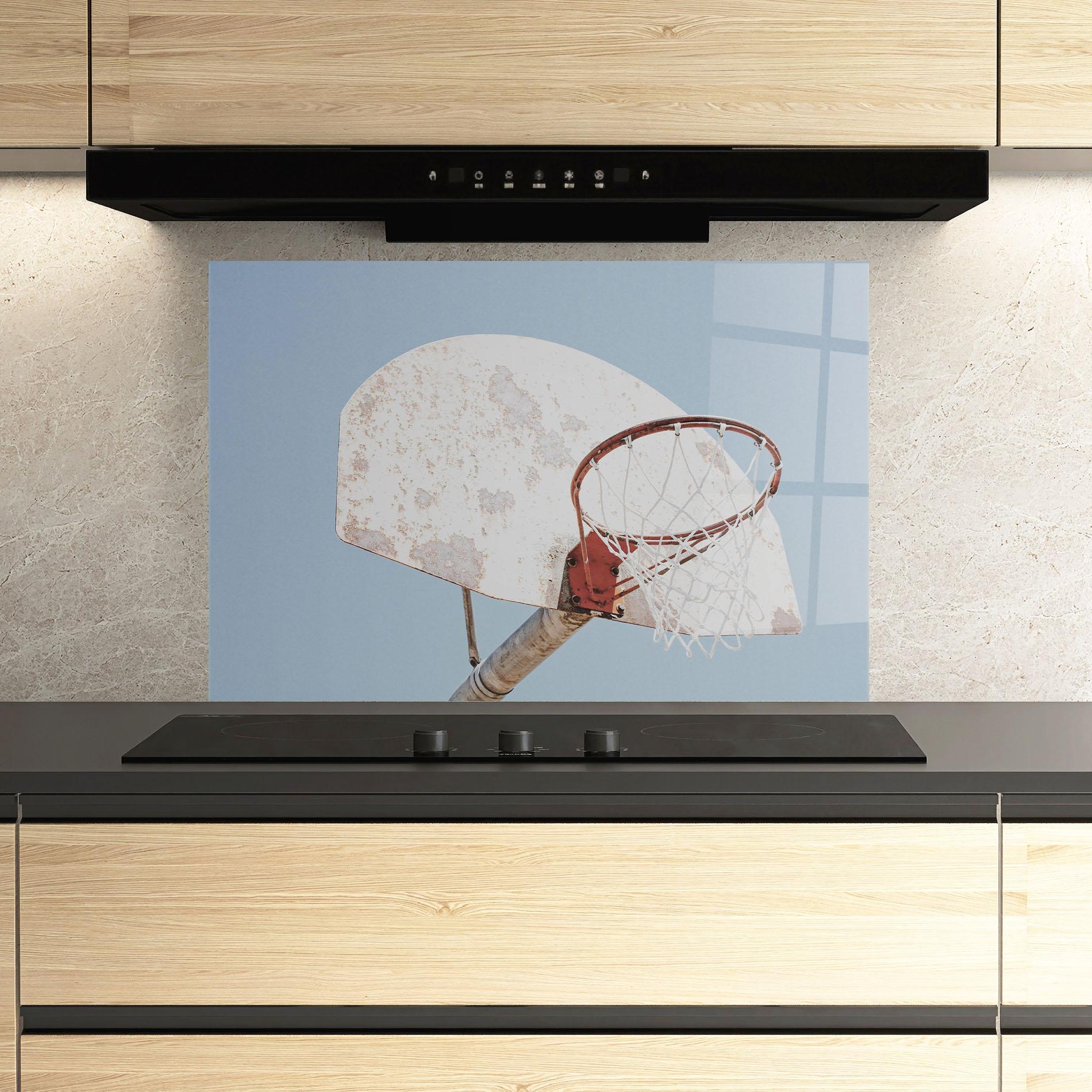 Küchenrückwand Glas Old Basketball Hoop mockup 3