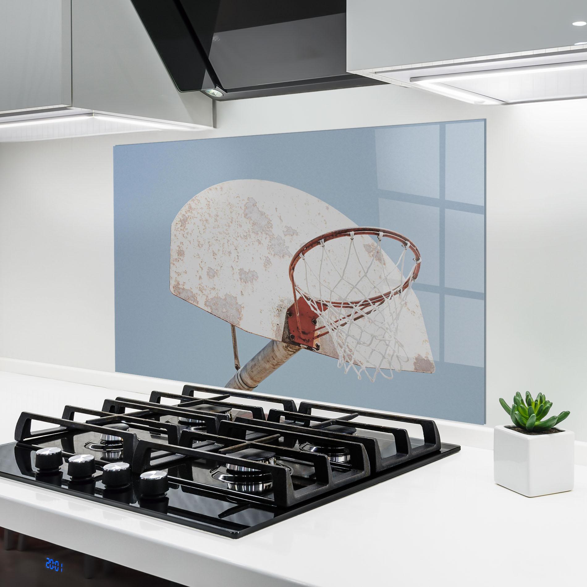 Küchenrückwand Glas Old Basketball Hoop mockup 6