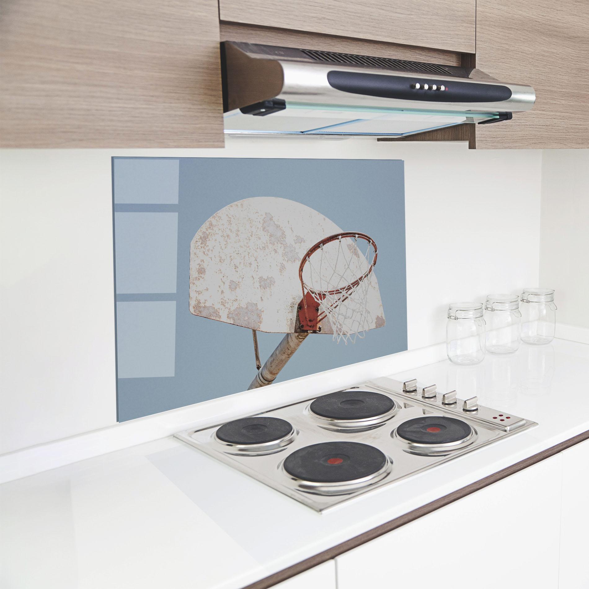 Küchenrückwand Glas Old Basketball Hoop mockup 8
