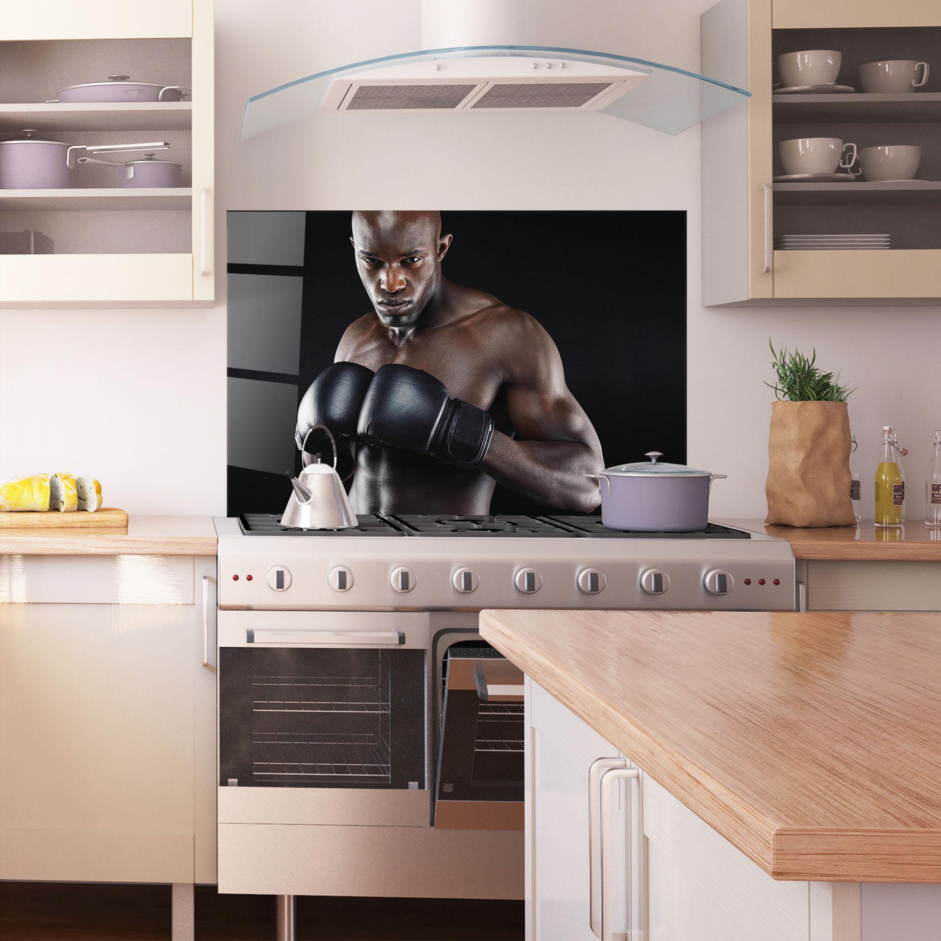 Küchenrückwand Glas Powerful Fighter mockup 1