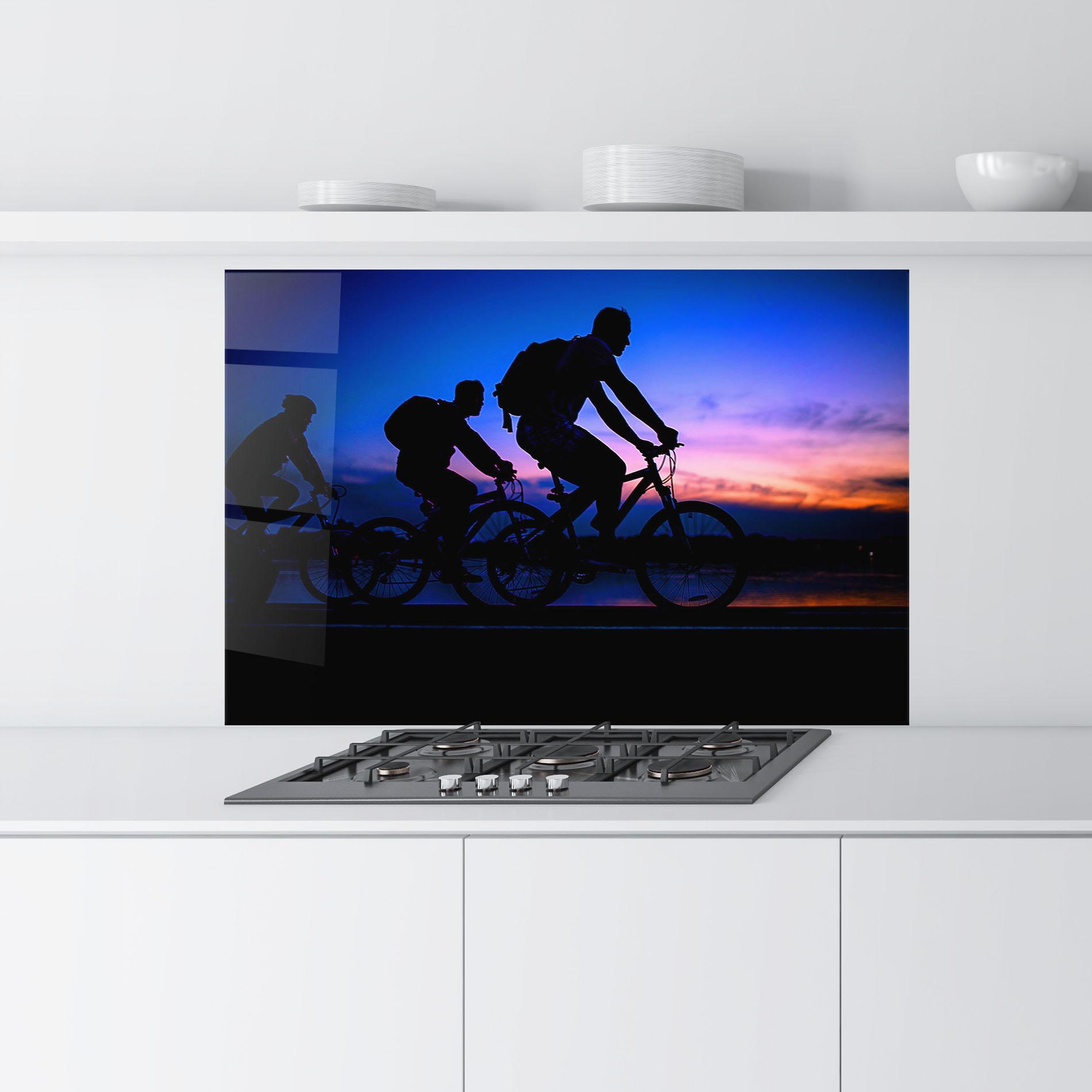 Küchenrückwand Glas Dark Blue Sky Shilouette mockup 9