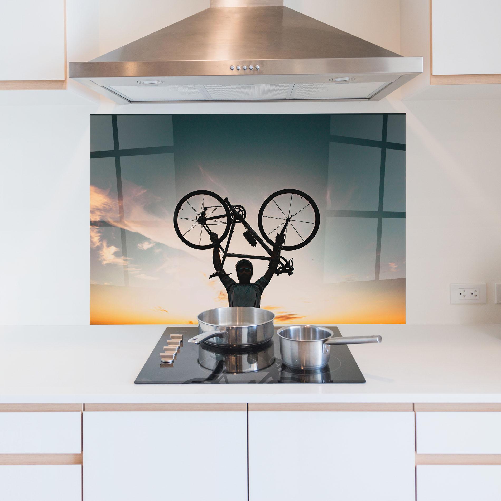 Küchenrückwand Glas Cycle Explor mockup 5