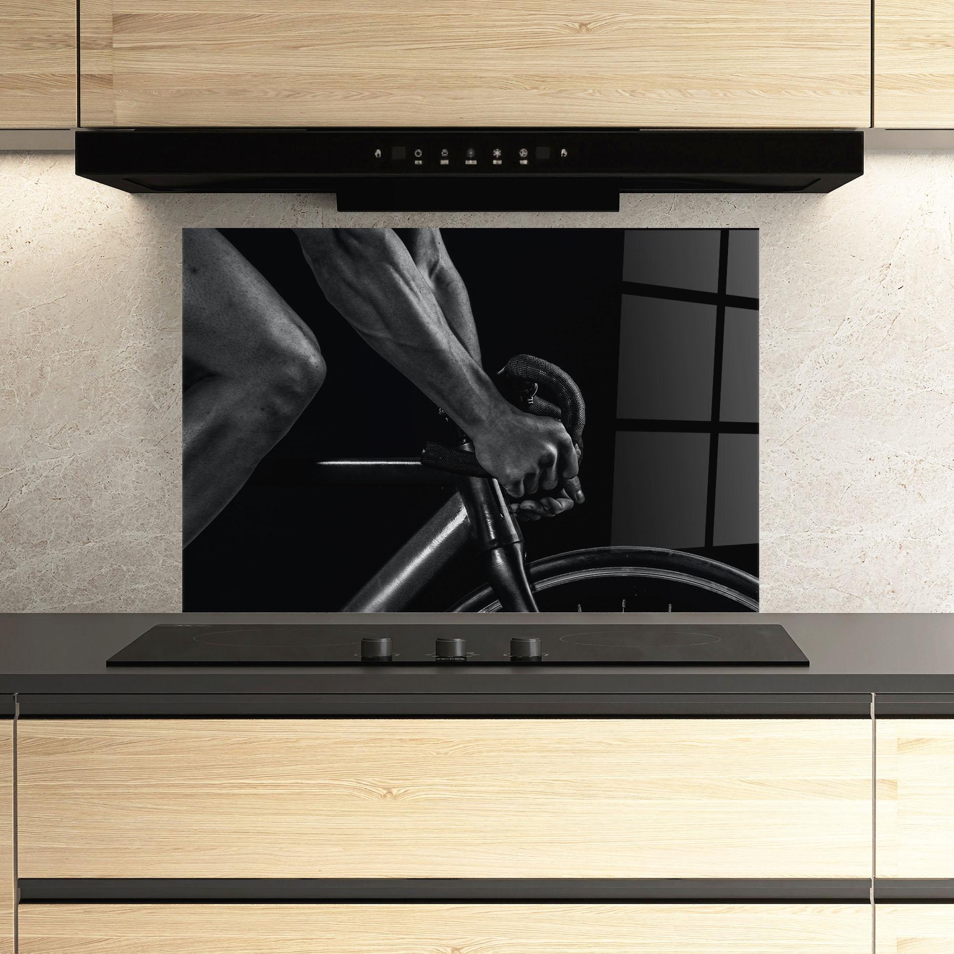 Küchenrückwand Glas Bike Burst mockup 3