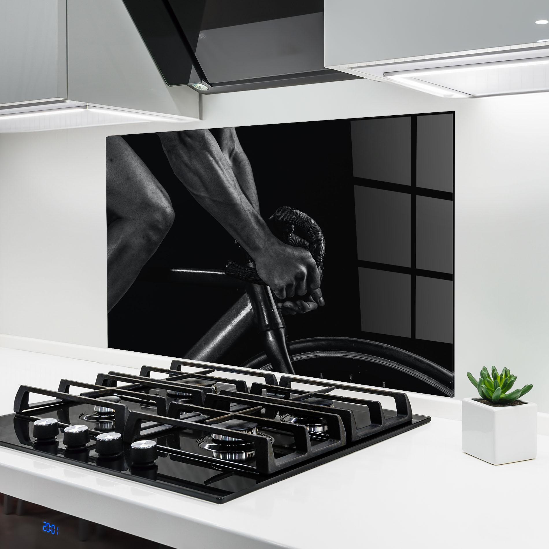 Küchenrückwand Glas Bike Burst mockup 6