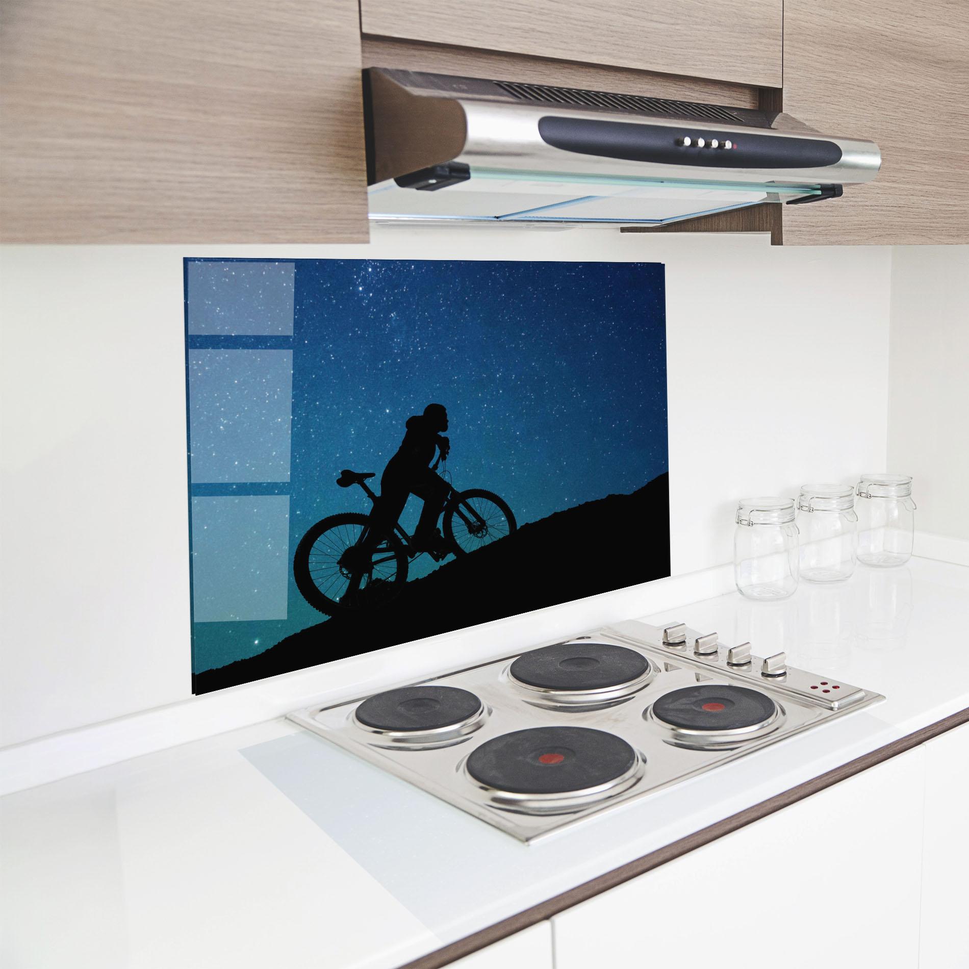 Küchenrückwand Glas Bike Blast mockup 8