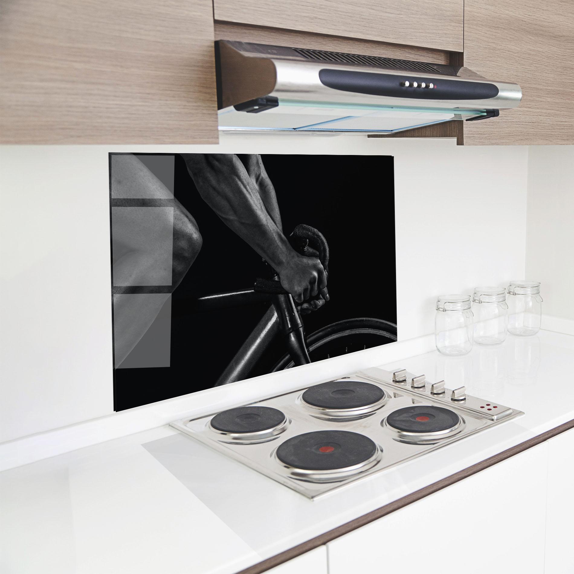 Küchenrückwand Glas Bike Burst mockup 8