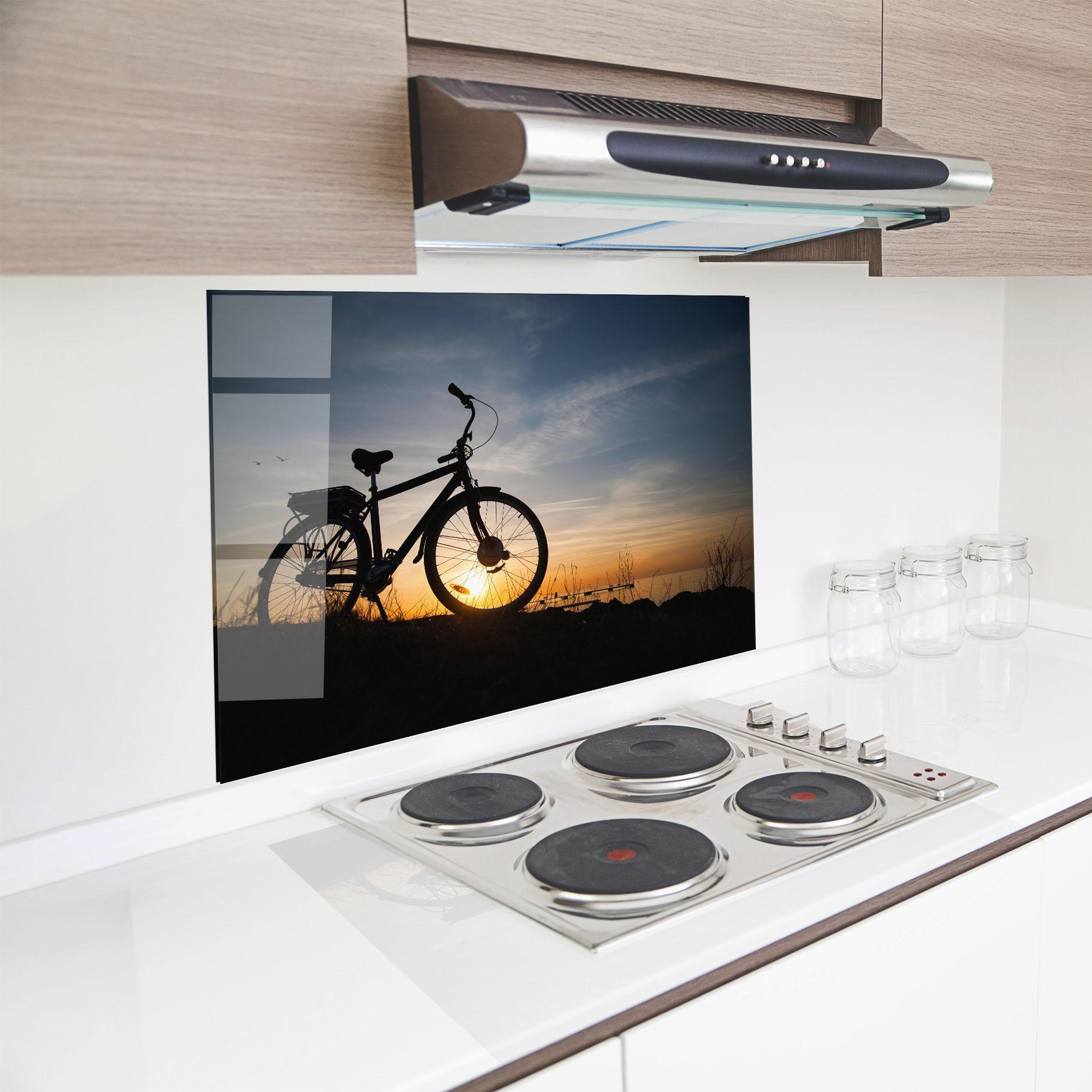 Küchenrückwand Glas Blue Sky Bike mockup 8